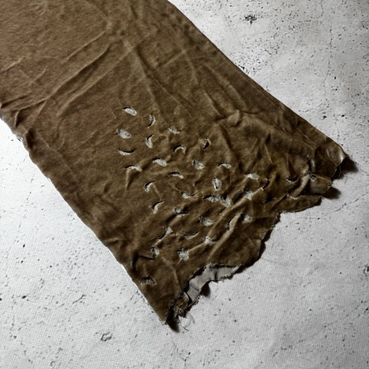 Roberto Cavalli vintage flared distressed class roberto cavalli velour pants Size 30" / US 8 / IT 44 - 21 Thumbnail