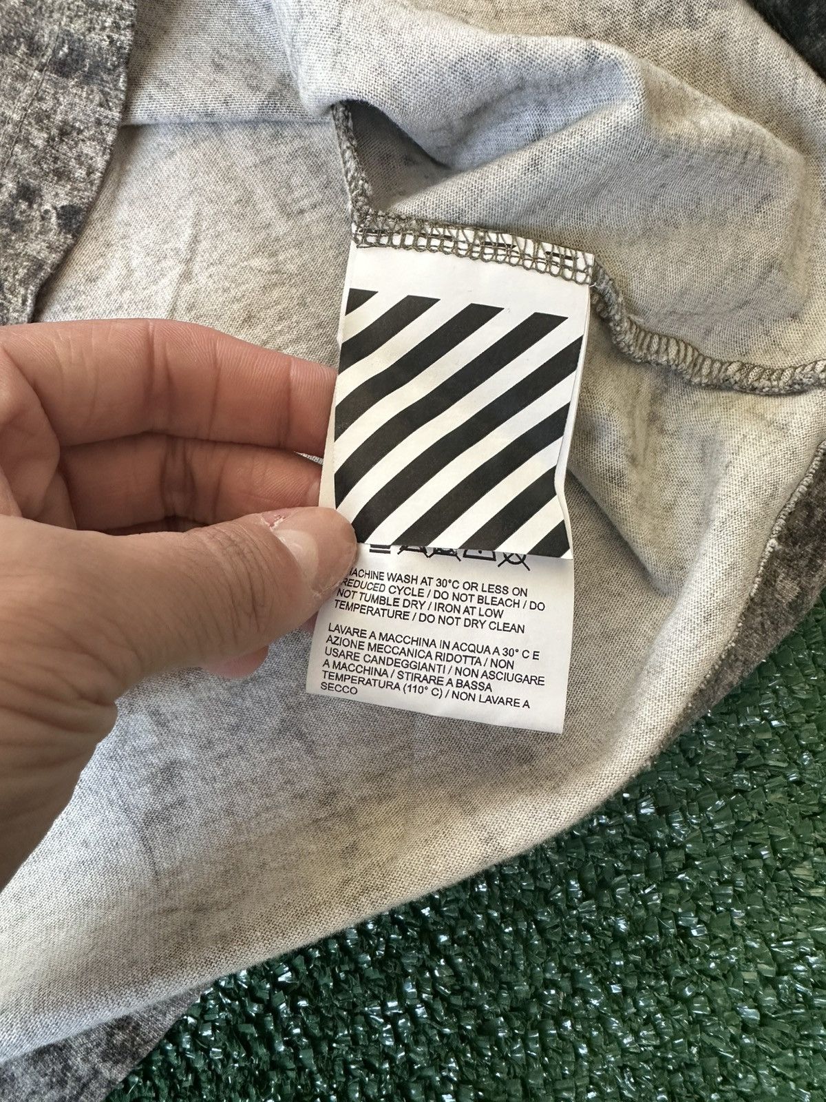 Off-White Off White Camouflage SS19 Logo Arrows Tee Size Medium Used Size US M / EU 48-50 / 2 - 5 Thumbnail