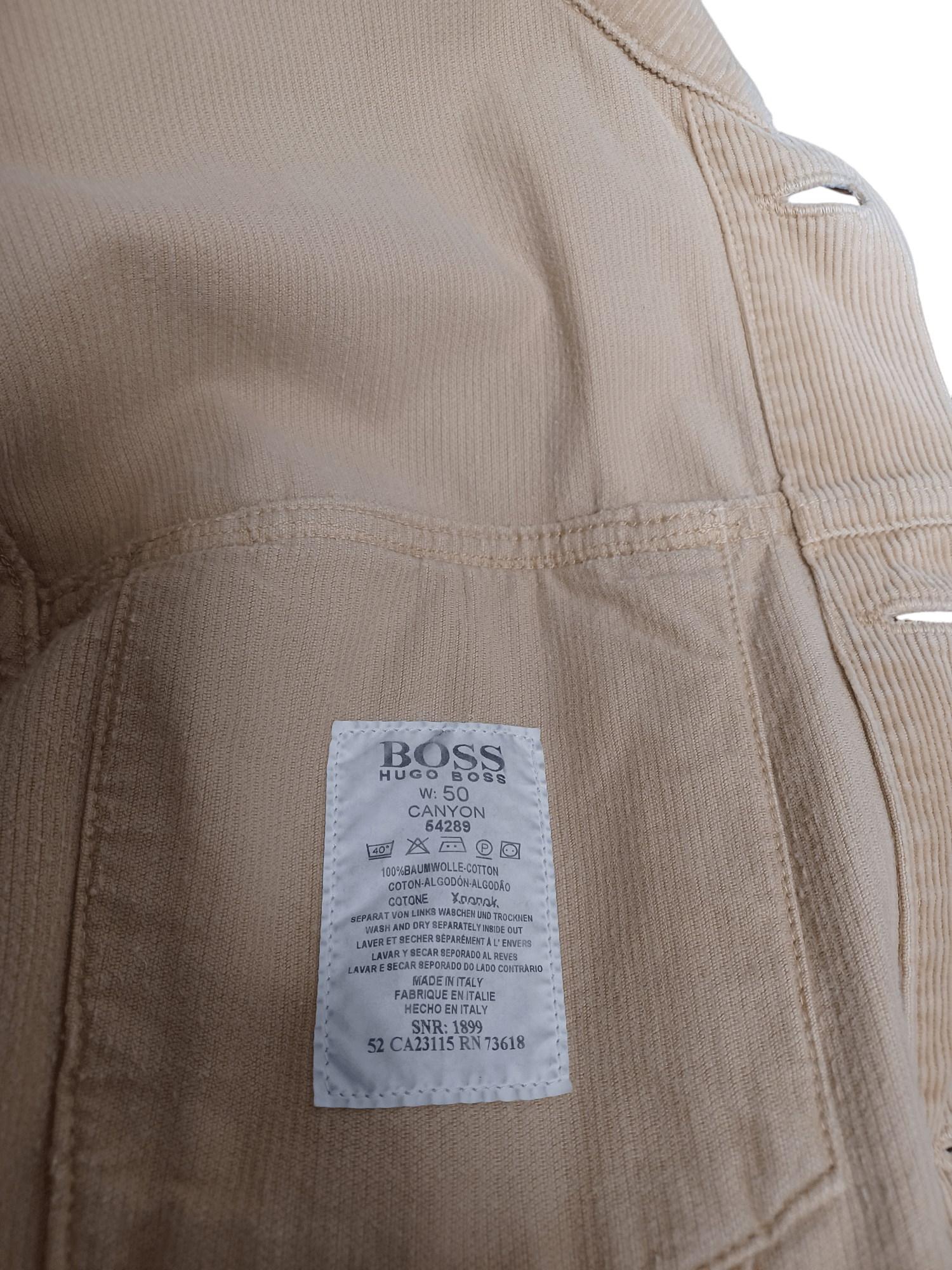 Hugo Boss HUGO BOSS VINTAGE MADE IN ITALY 90S CORDUROY VELVET JACKET Size US M / EU 48-50 / 2 - 5 Thumbnail