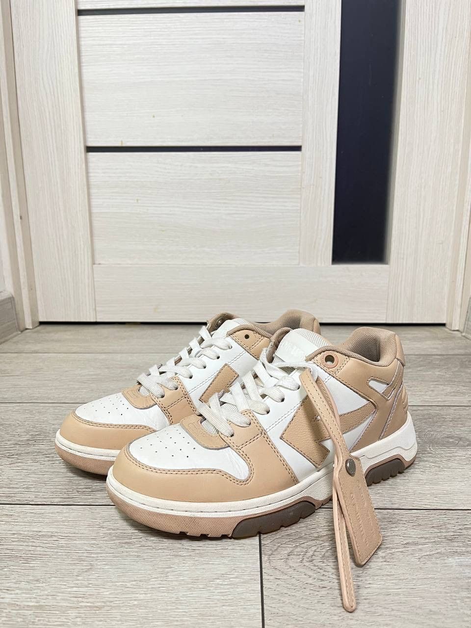 Off-White Off-White Out Off Office Size US 9 / IT 39 - 1 Thumbnail