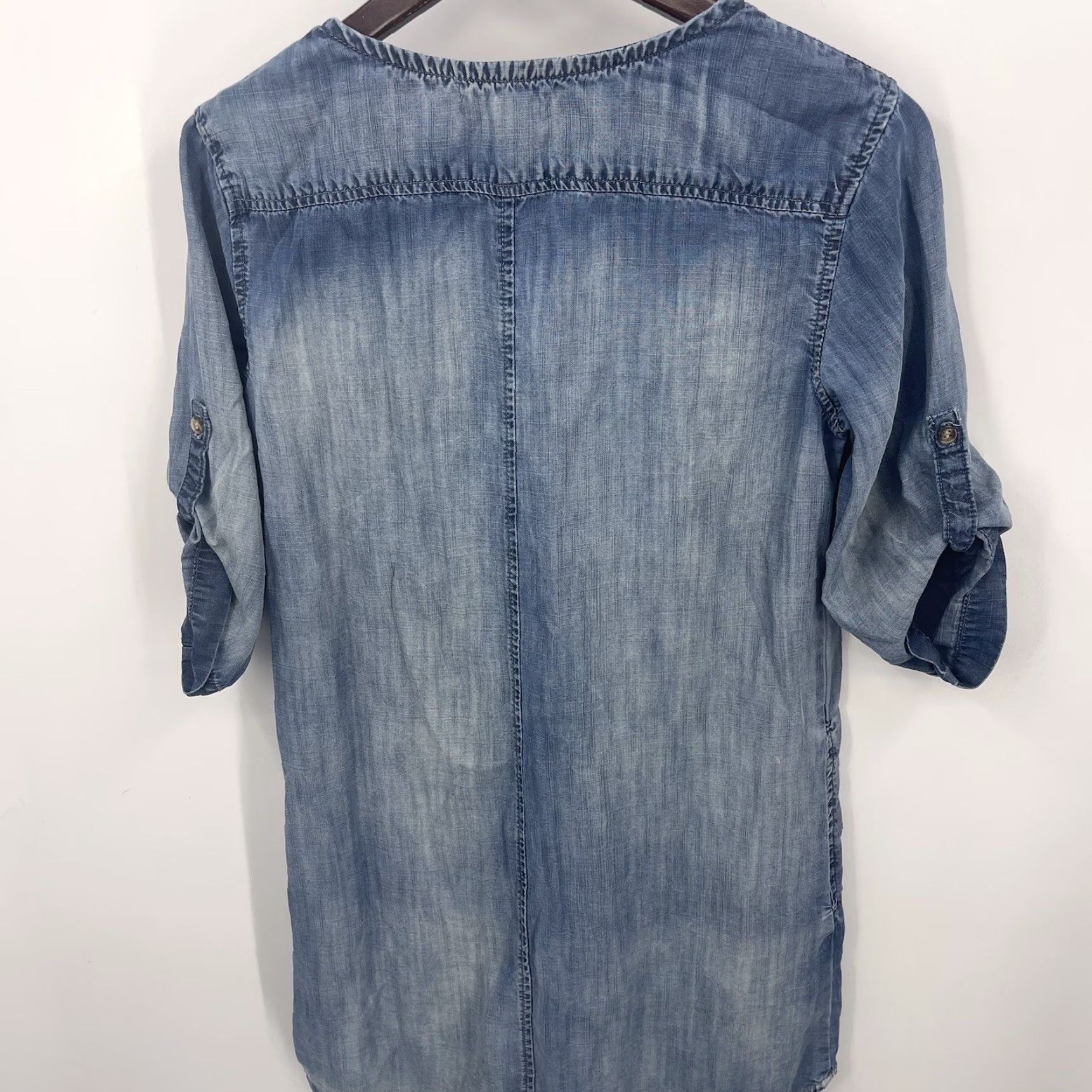 Bella Dahl Bella Dahl Shirt Dress Womens XS Blue Chambray Tencel Roll Tab Sleeve Short Bohemian, Classic, Casual Womens XS Shirt Dress Size XS / US 0-2 / IT 36-38 - 2 Thumbnail