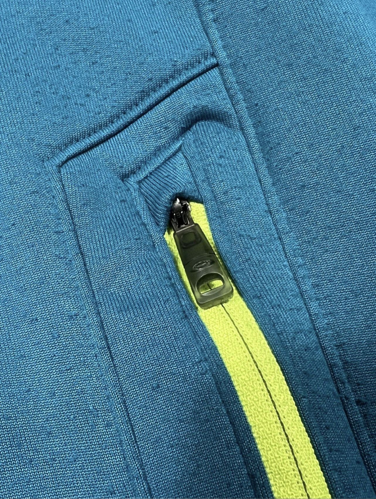 Vintage Vintage Oakley Outdoor Y2k Zip Hoodie Size M / US 6-8 / IT 42-44 - 6 Thumbnail