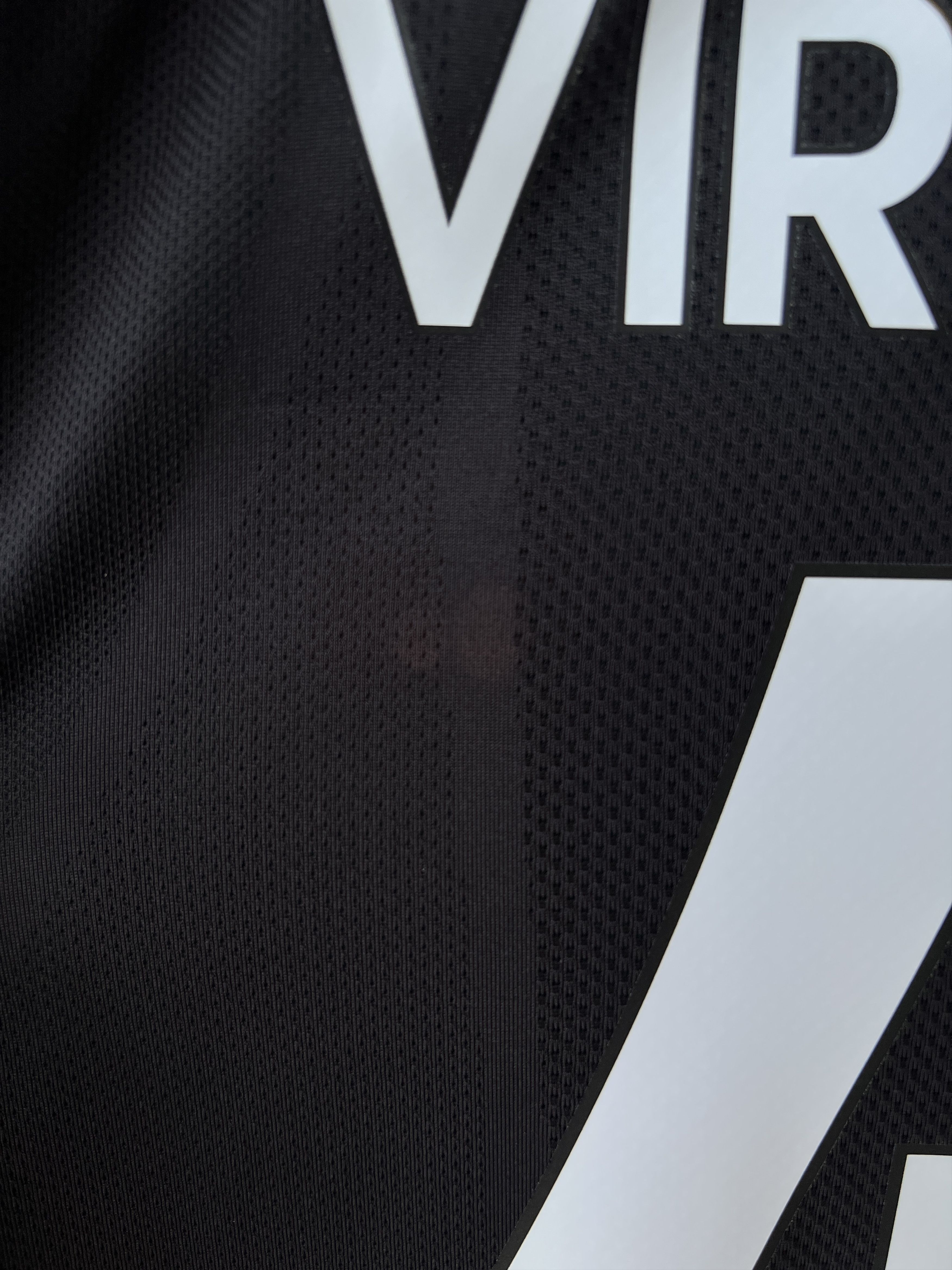 New Balance (M) Liverpool 2019-20 Third Kit Virgil #4 Size US M / EU 48-50 / 2 - 7 Thumbnail