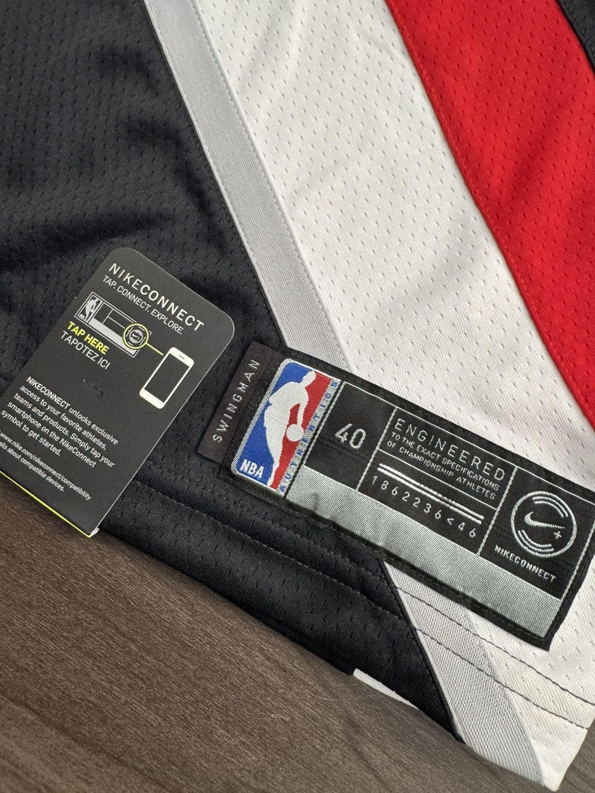 Nike Portland Trail Blazers CJ McCollum #3 NBA Swingman Jersey Size US S / EU 44-46 / 1 - 2 Thumbnail