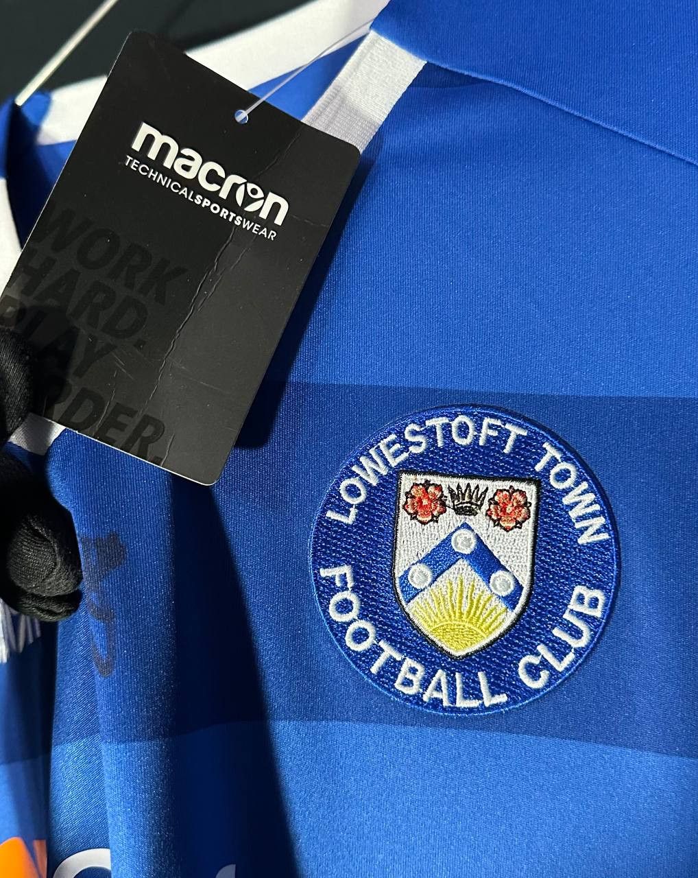 Macron Lowestoft Town 2019/20 Home Macron football jersey shirt aut Size US L / EU 52-54 / 3 - 3 Thumbnail