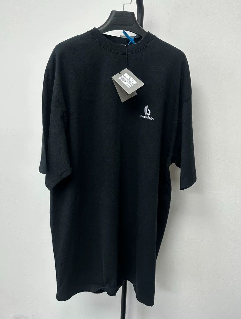 Balenciaga Balenciaga SS22 Logo Print Short Sleeve T-Shirt - dmc Size US M / EU 48-50 / 2 - 1 Thumbnail