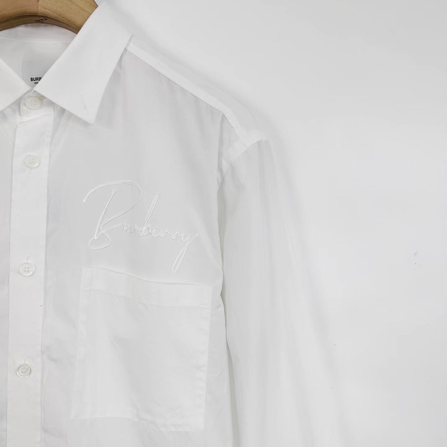 Burberry Burberry Chest Pocket Embroidered Logo Long Sleeve Shirt K12 Size US L / EU 52-54 / 3 - 3 Thumbnail