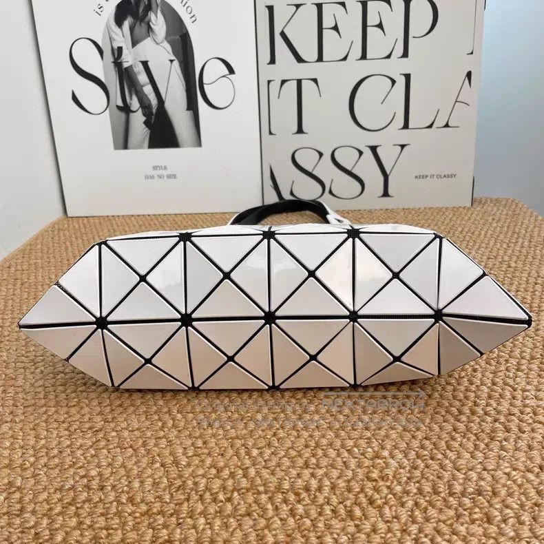 Issey Miyake Issey Miyake White Handbag Size ONE SIZE - 5 Thumbnail