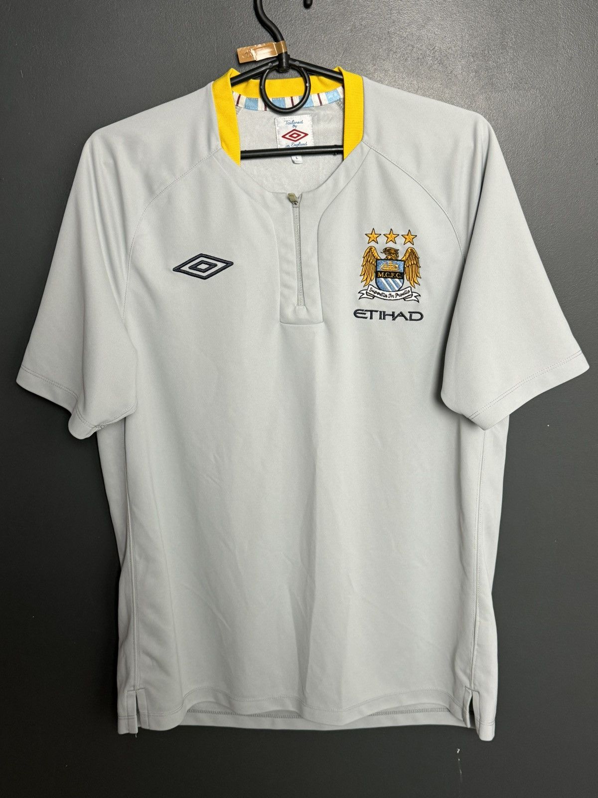 Umbro Manchester City Training Football Soccer Jersey T-Shirt Size US L / EU 52-54 / 3 - 1 Thumbnail