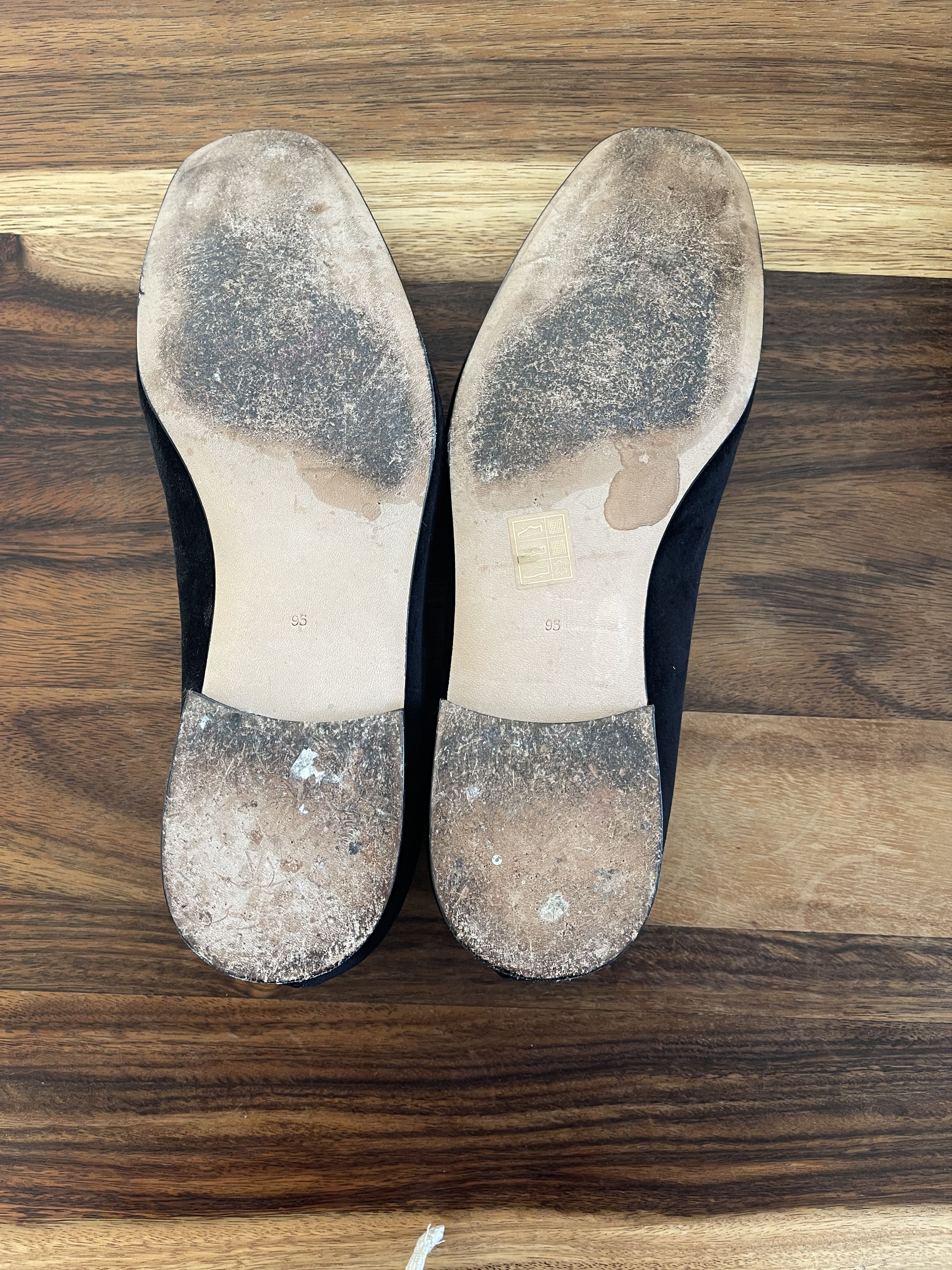 Brooks Brothers Brooks Brothers Peal and Co. Black Velvet Slippers (9.5) Size US 9.5 / EU 42-43 - 5 Thumbnail