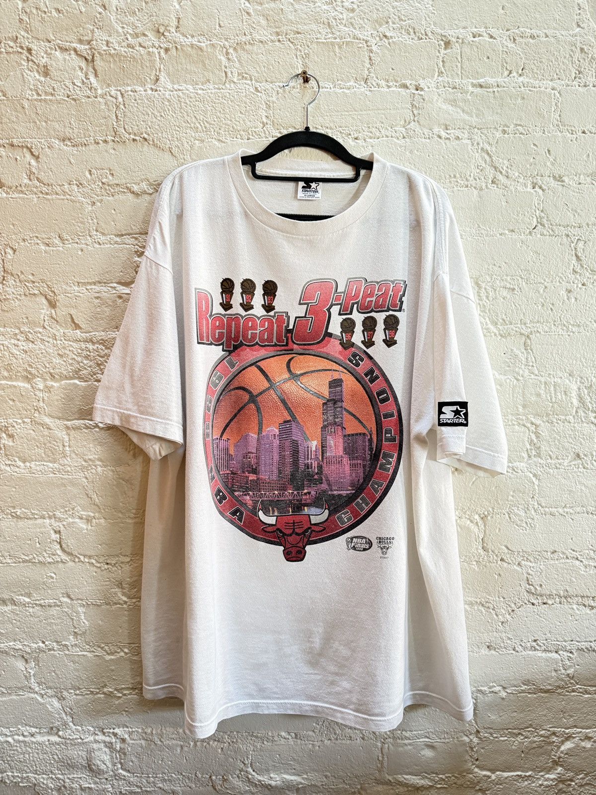 1998 3-Peat Chicago Bulls Tee