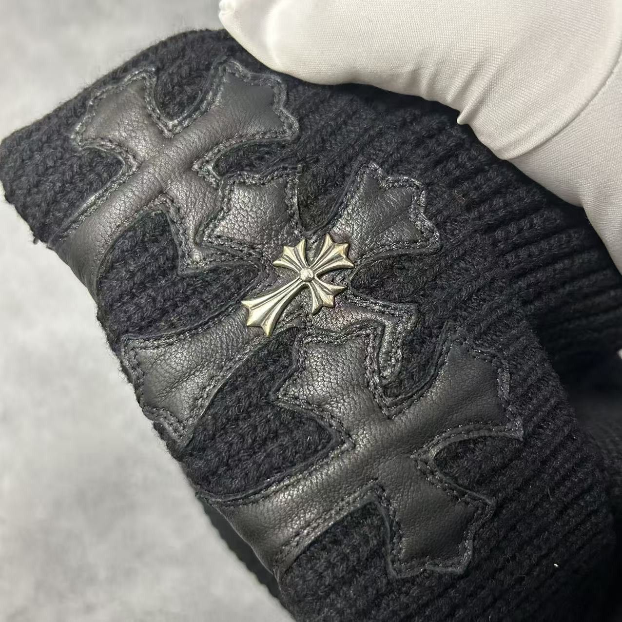 Chrome Hearts Chrome Hearts Black 3 Crosses Patches Beanie Size ONE SIZE - 5 Thumbnail