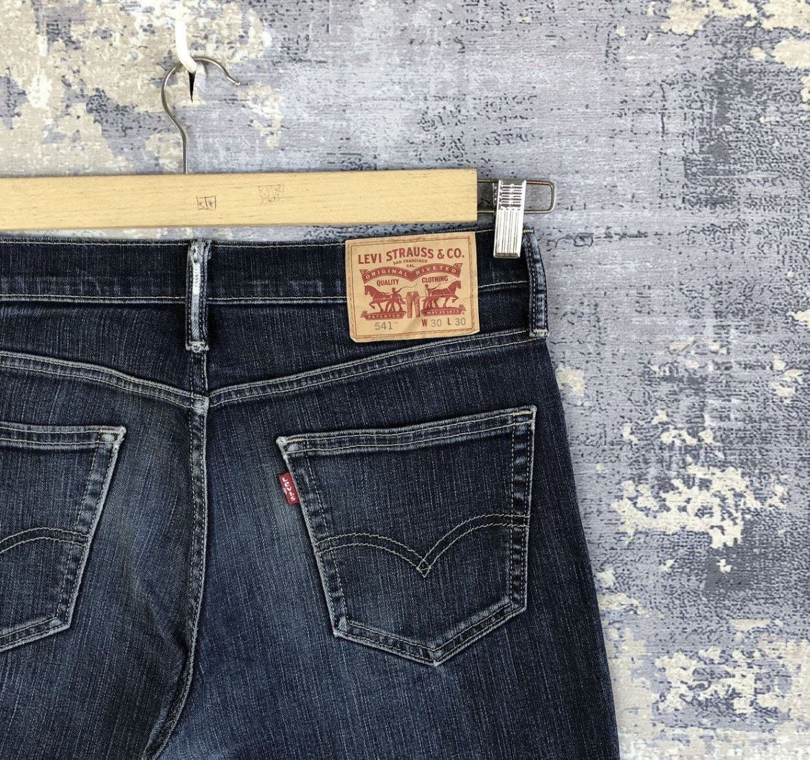 Jean × Levi's × Vintage Vintage Levi’s Dark Blue Denim Jeans Size US 32 / EU 48 - 5 Thumbnail