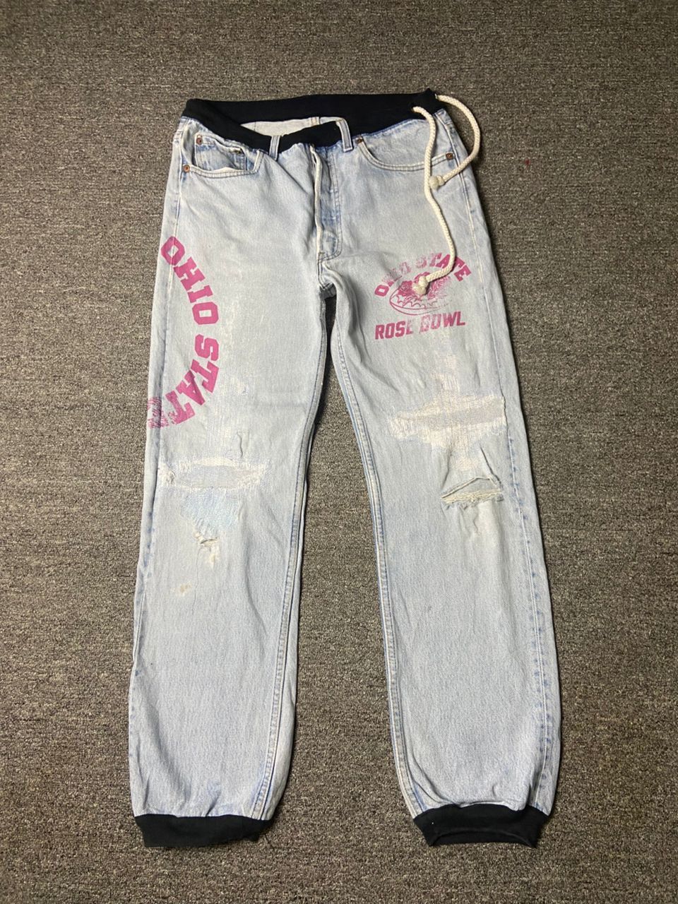 Levi's LEVIS Ohio State Distressed Jeans with Elastic Waist (165) Size US 32 / EU 48 - 1 Thumbnail