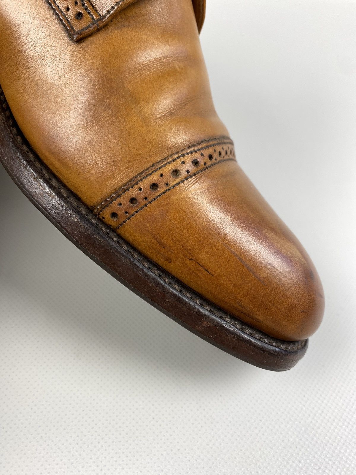 Loake Loake Guilhall men’s leather Oxford formal shoes Size US 9.5 / EU 42-43 - 14 Thumbnail