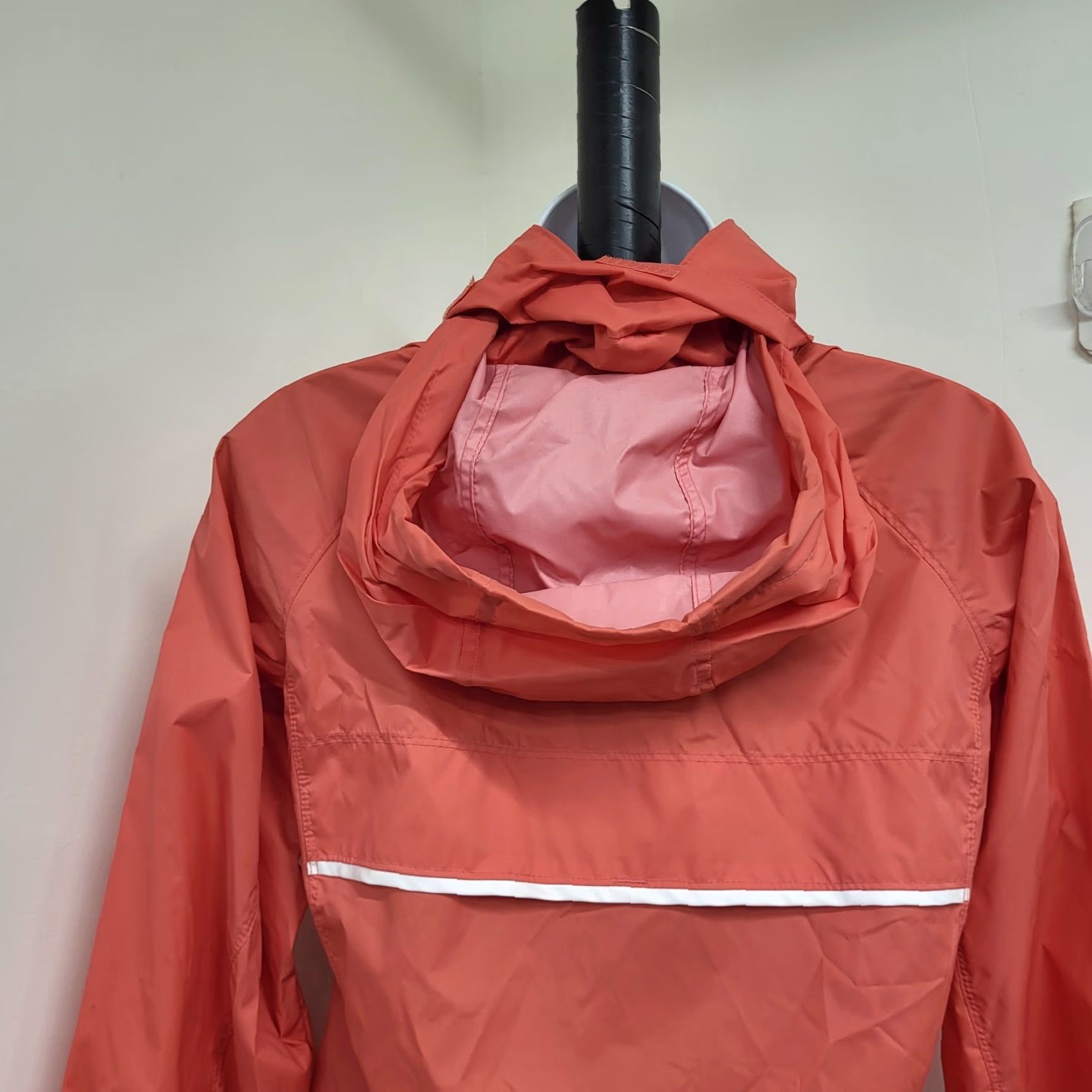 Rains Columbia Jacket Women's Small Coral Hooded Rain Suit Outdoor Hiking School Windbreaker Size S / US 4 / IT 40 - 5 Thumbnail