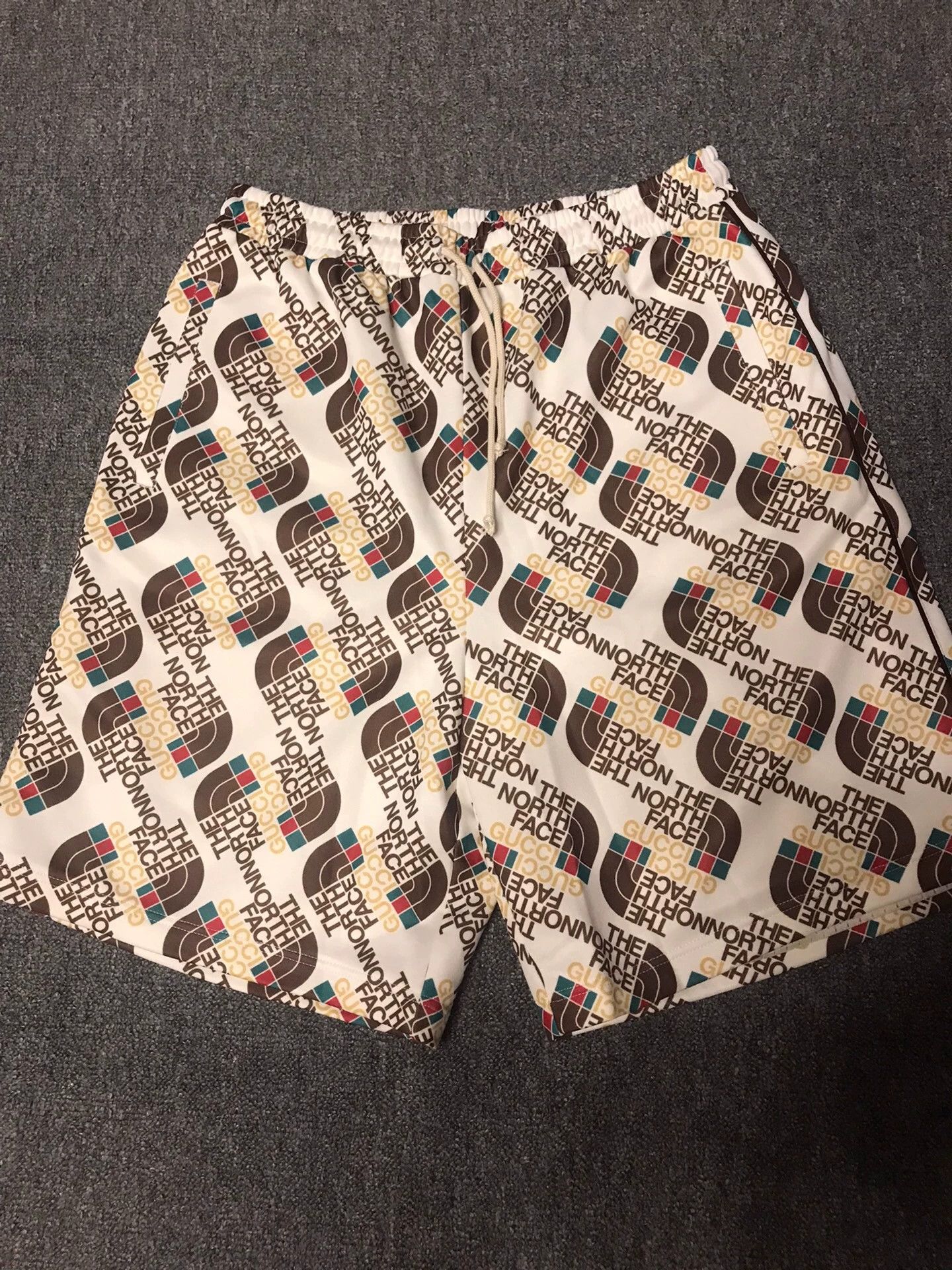 Gucci Gucci shorts – brand new, size L. Size US 30 / EU 46 - 1 Thumbnail