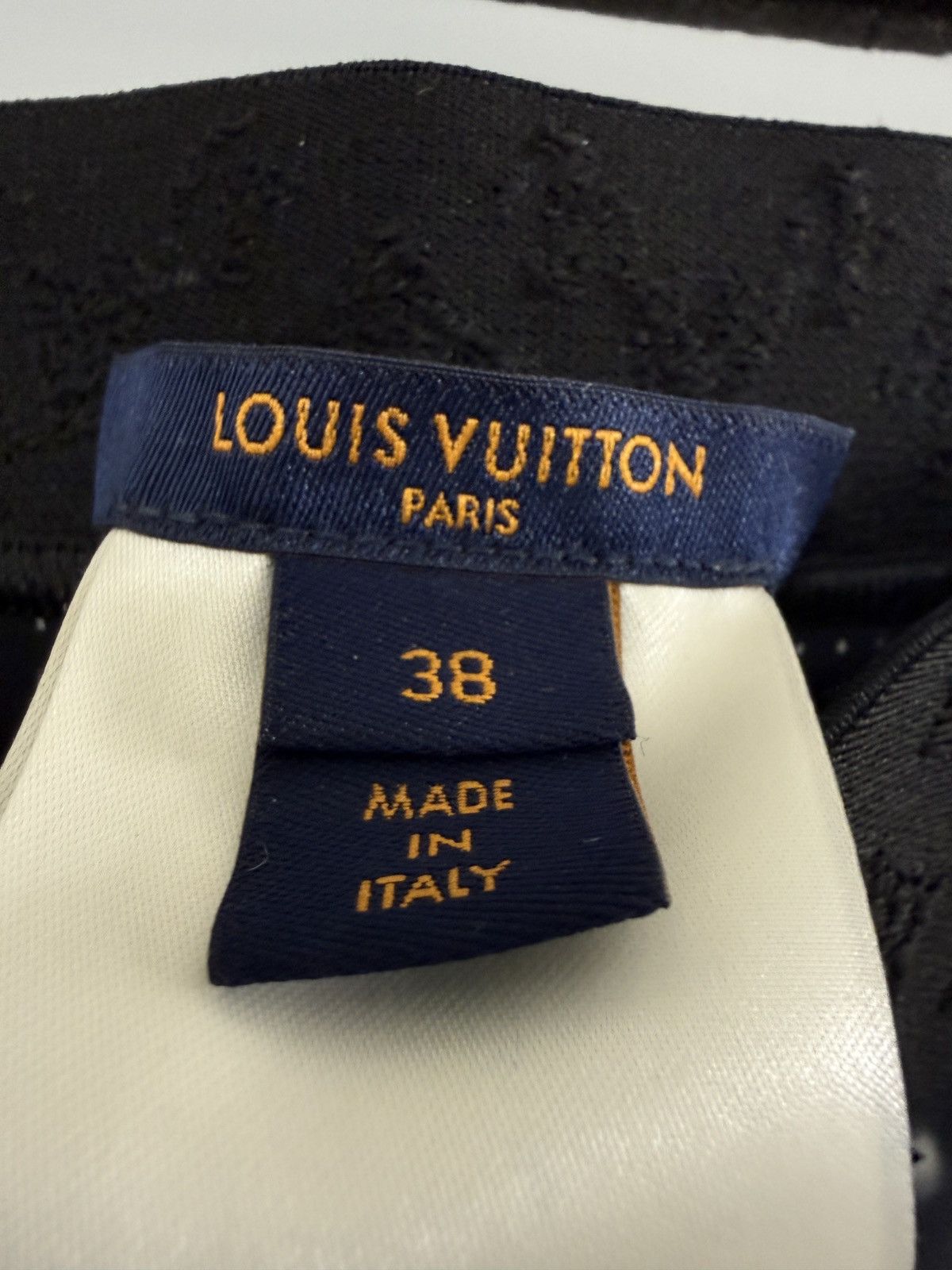 Louis Vuitton Louis Vuitton Monogram Leggings Elastic Polyamide NP1650$ Size 26" / US 2 / IT 38 - 7 Thumbnail