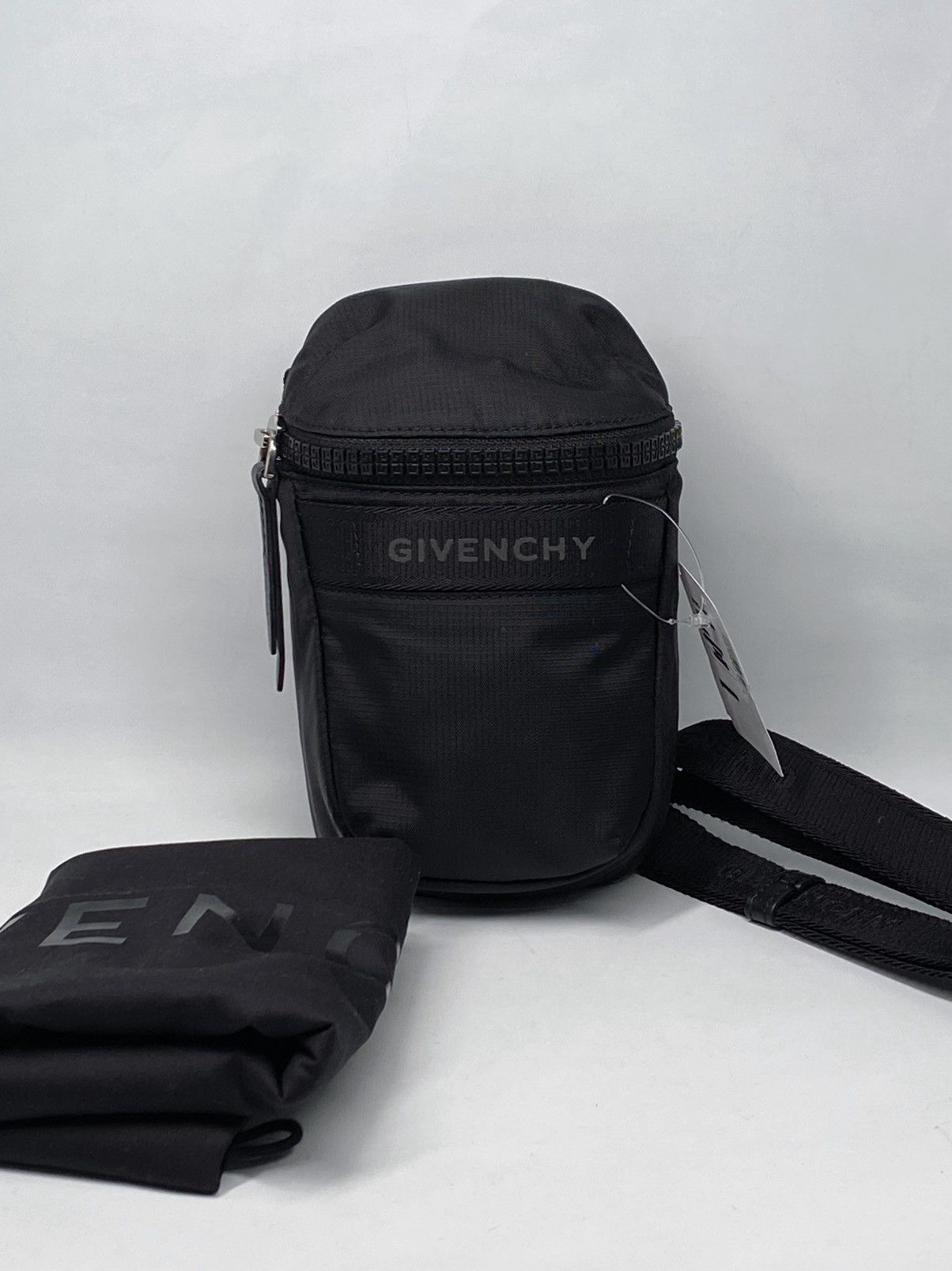 Givenchy Givenchy G-Trek Nylon Phone Pouch Size ONE SIZE - 1 Thumbnail
