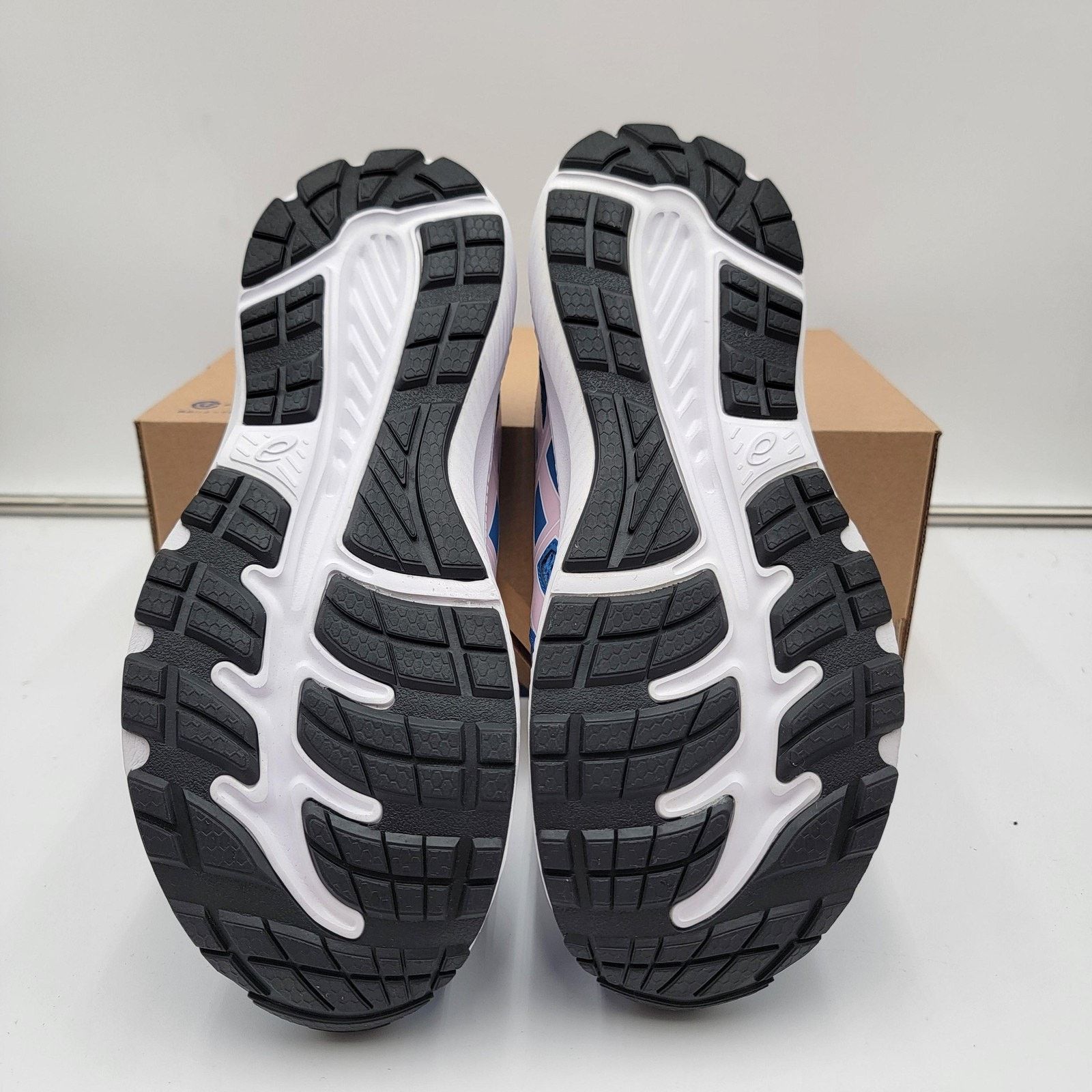 Asics ASICS Contend 7 GS Shoes Youth Size 6.5 Kids Running Sneaker Size US 6.5 / IT 36.5 - 5 Thumbnail