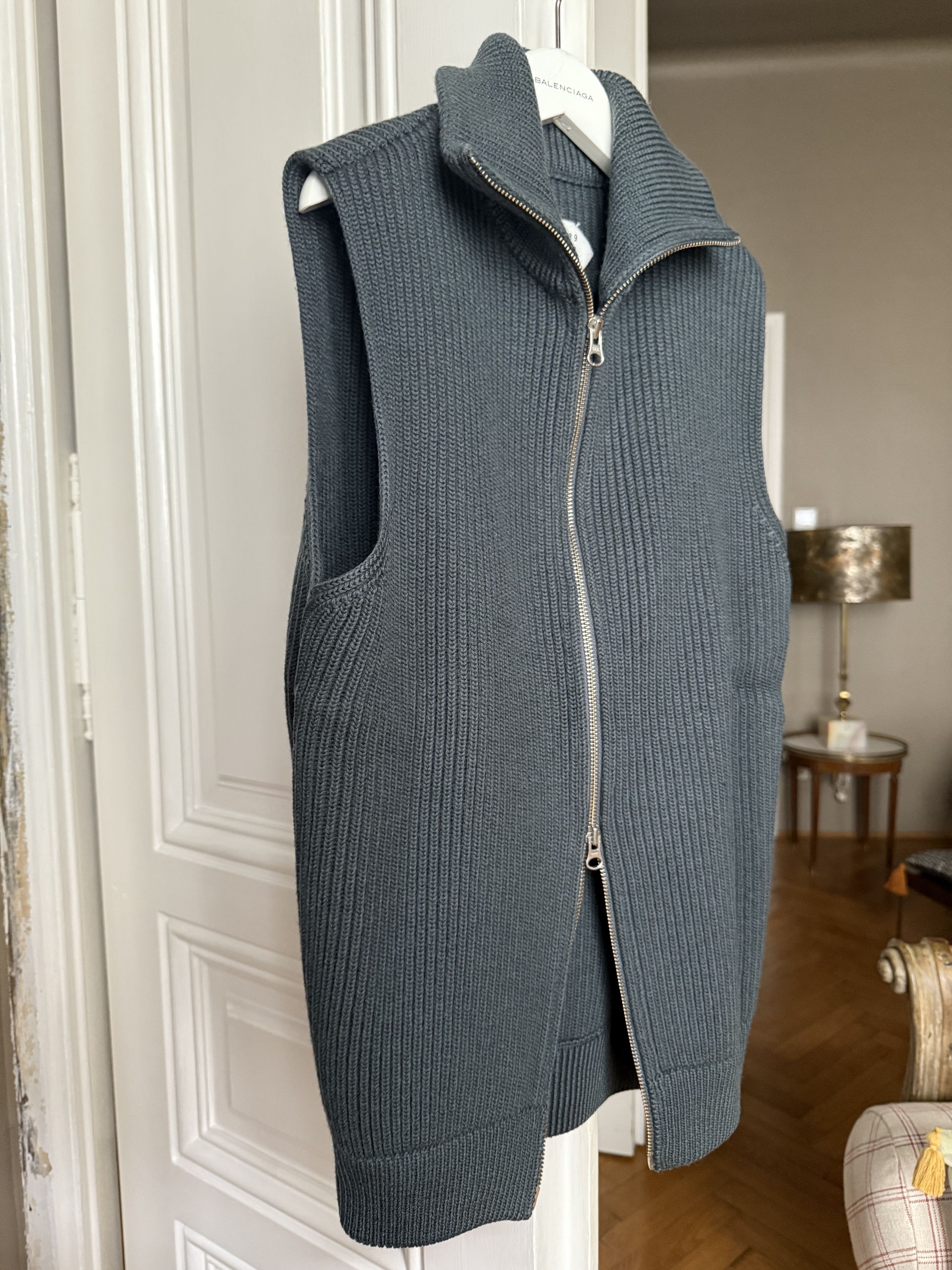 Maison Margiela Maison Margiela Wool zip Cardigan IN SIZE -S LIKE NEW Size US S / EU 44-46 / 1 - 9 Thumbnail