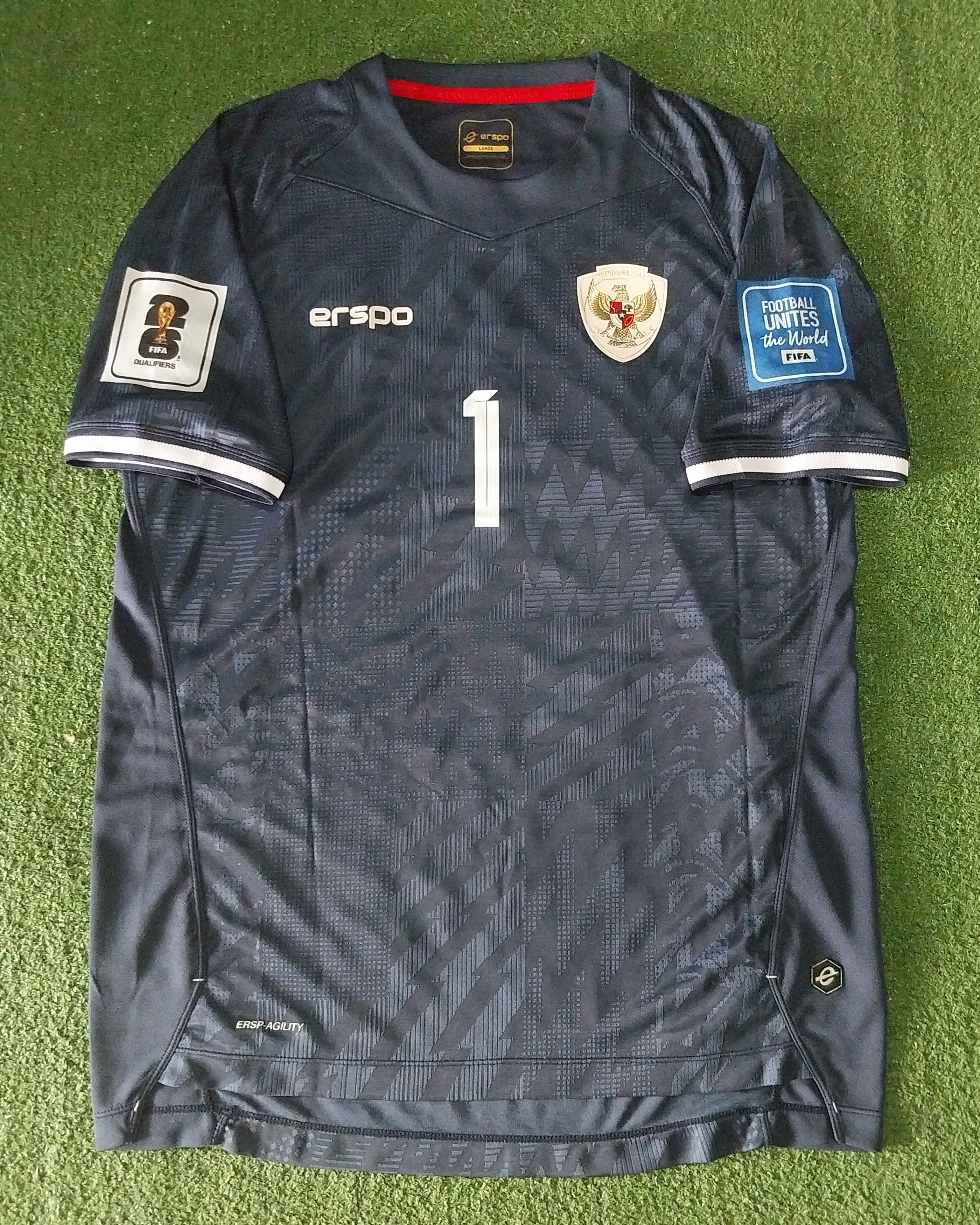 Other Indonesia goal keeper 2024 maarten paes jersey football Size US L / EU 52-54 / 3 - 1 Thumbnail