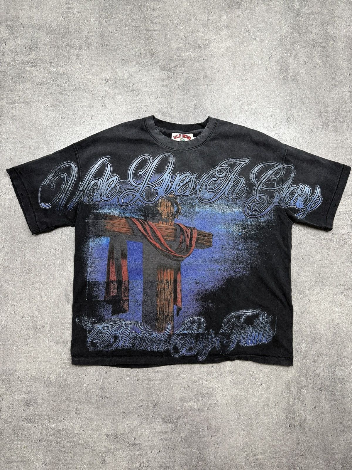 Avant Garde T-Shirt Vale Dreams Lives Story Jesus Distressed