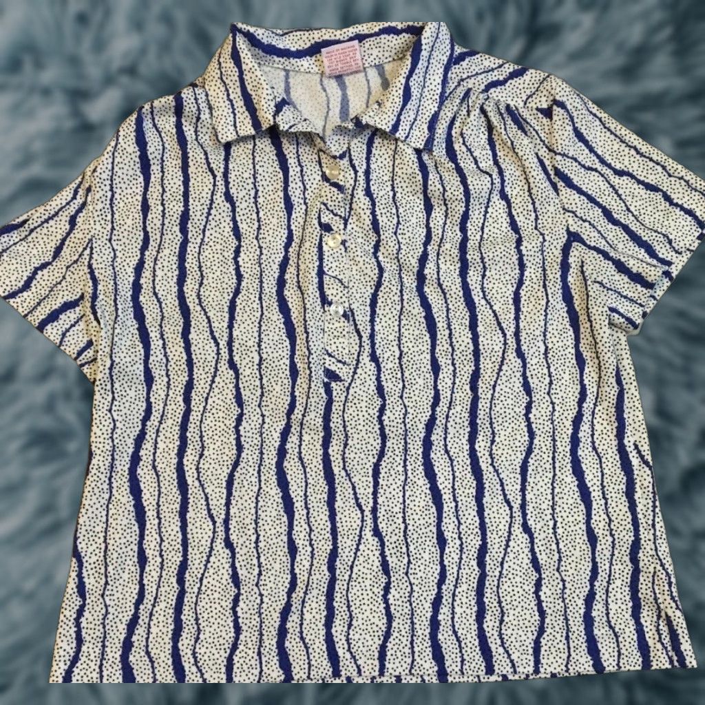 Gotcha Vtg 90s Abstract Art All Over Print Shirt S Women Cropped White Short Sleeve Button-Up Gotcha Vintage 90s Grunge Surf Size S / US 4 / IT 40 - 1 Thumbnail
