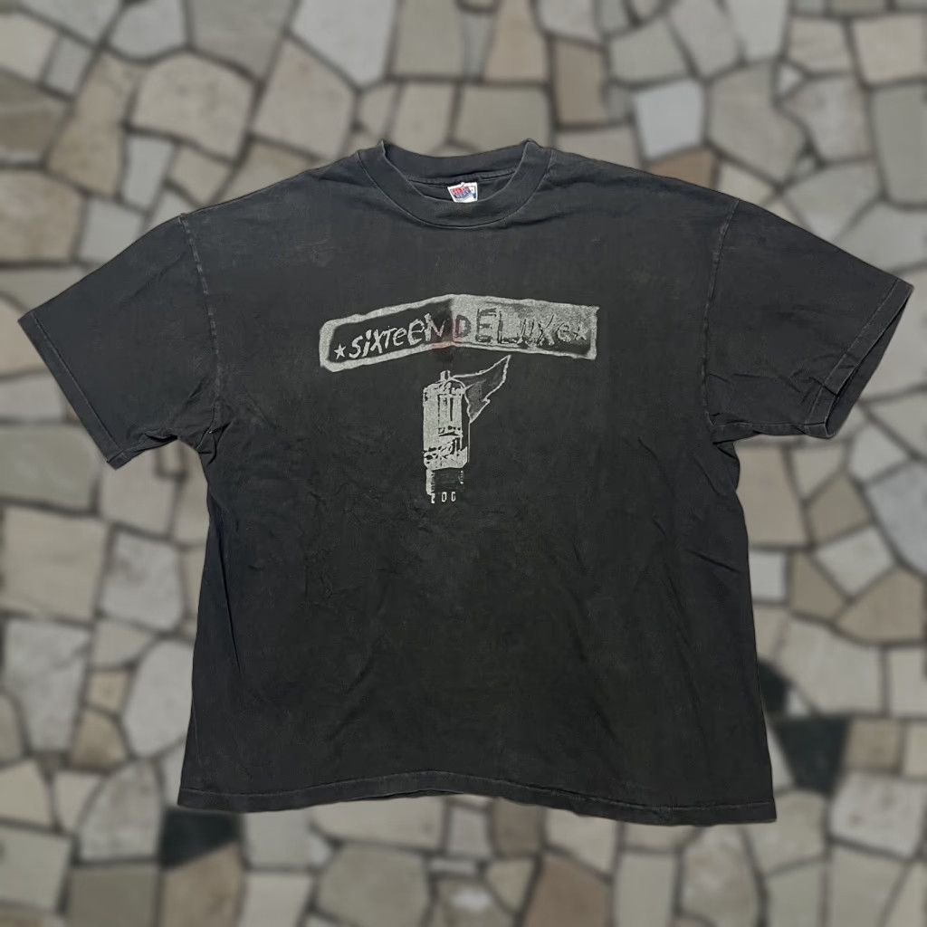 VINTAGE Sixteen Deluxe Band T Shirt Rock Size XL Men Black Cotton Hanes Beefy Graphic Print 90s Band
