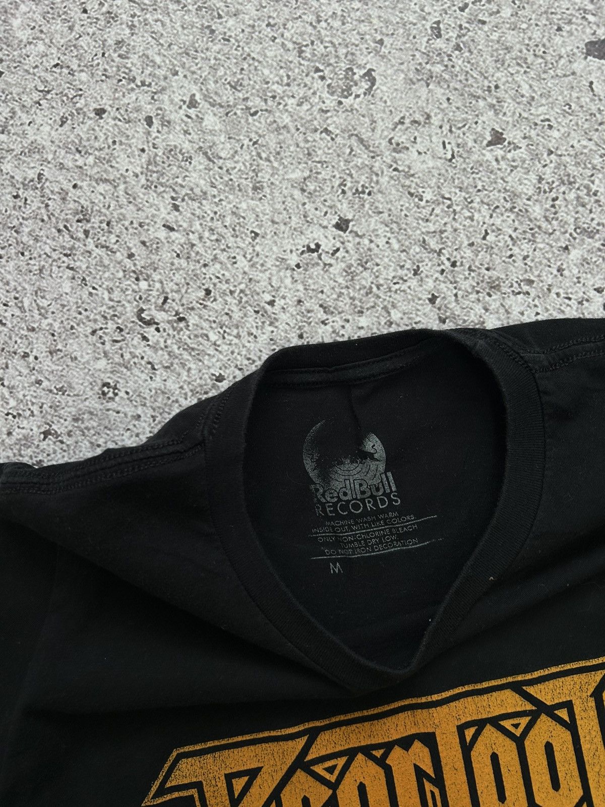 Band Tees × Vintage Vintage BearTooth American Rock Band T-Shirt Y2K Hype Size US M / EU 48-50 / 2 - 6 Thumbnail