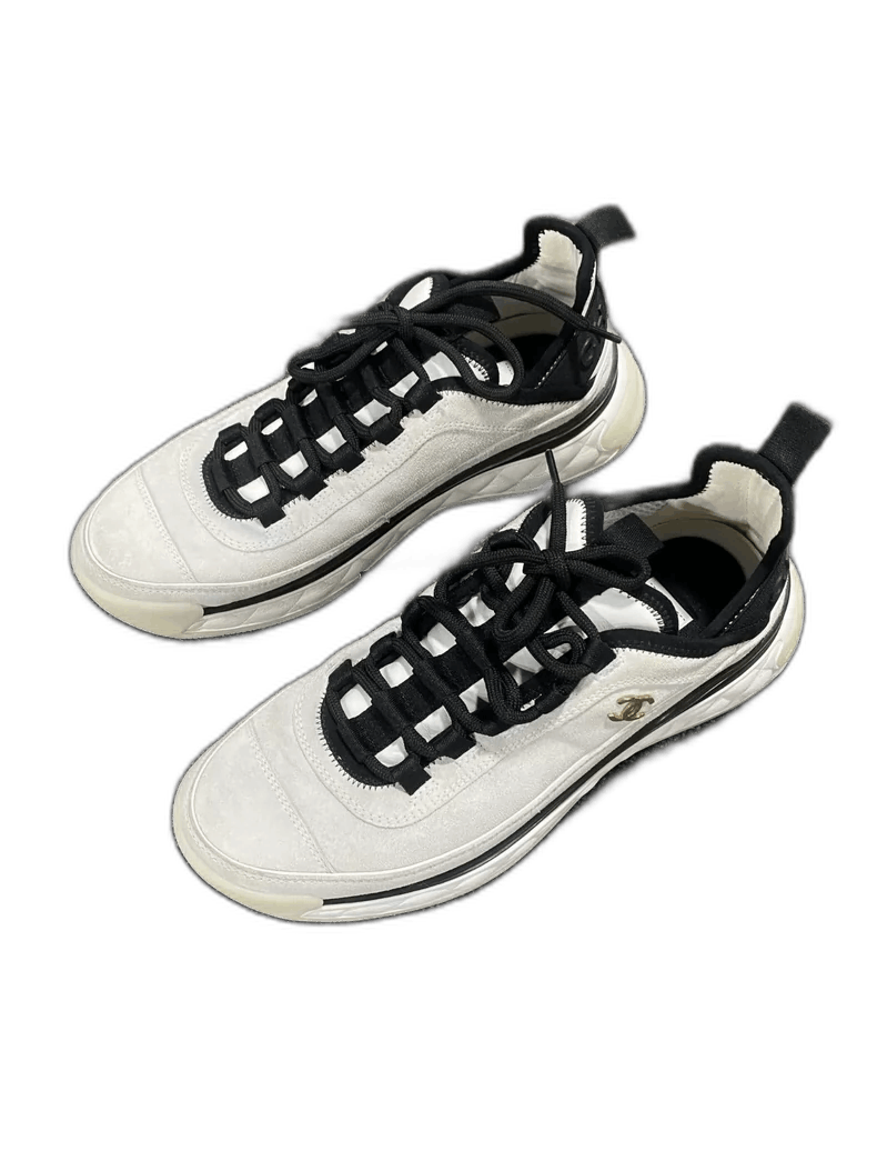 Chanel White Classic Logo Sports Sneakers Chanel Size US 8.5 / EU 41-42 - 1 Thumbnail