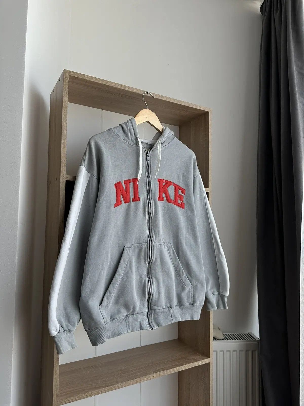Nike × Nike ACG × Vintage Vintage Nike Grey Full Zip Hoodie Center Logo Y2K Size US M / EU 48-50 / 2 - 3 Thumbnail