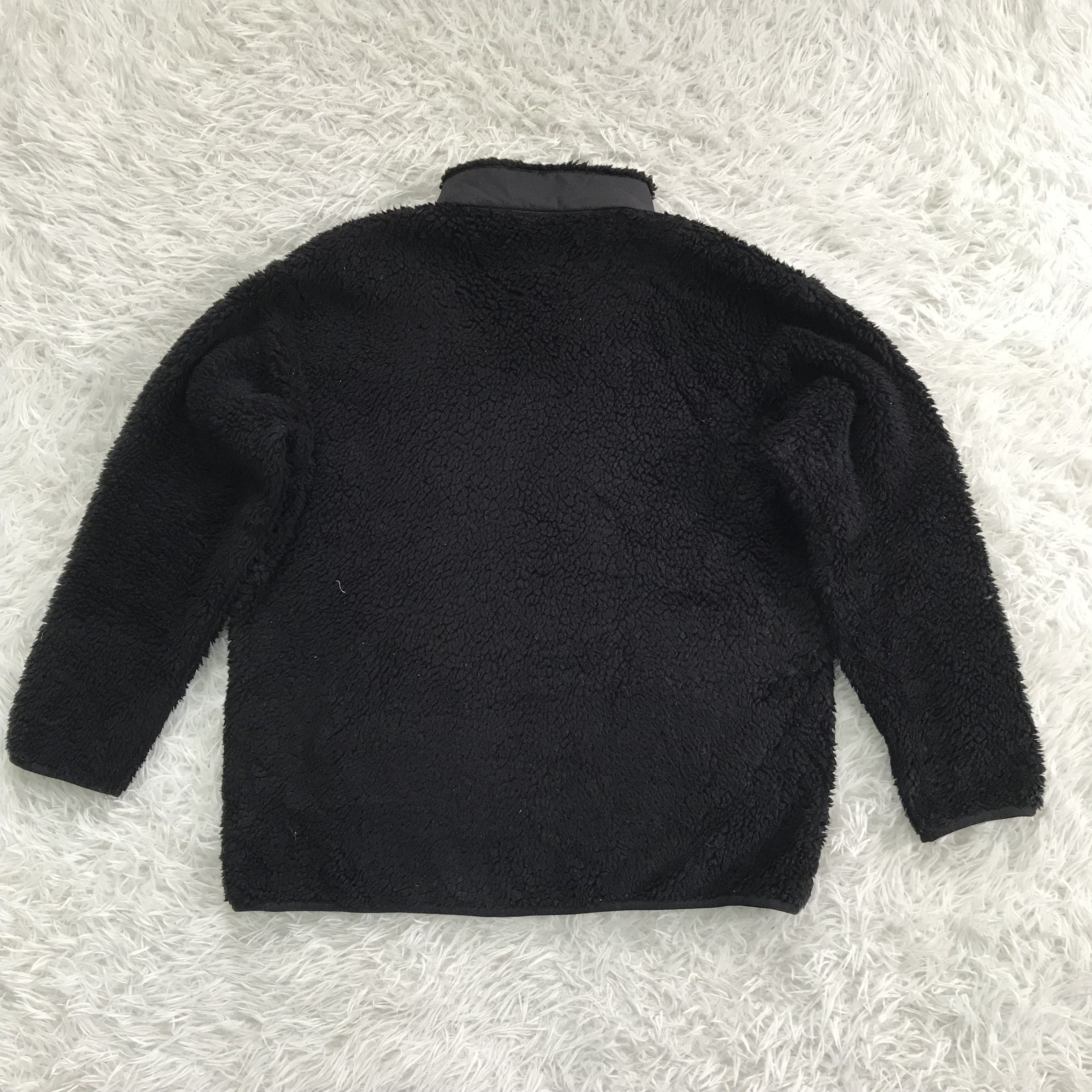 Uniqlo × White Mountaineering Uniqlo x white mountaineering deep pile Size US L / EU 52-54 / 3 - 9 Thumbnail