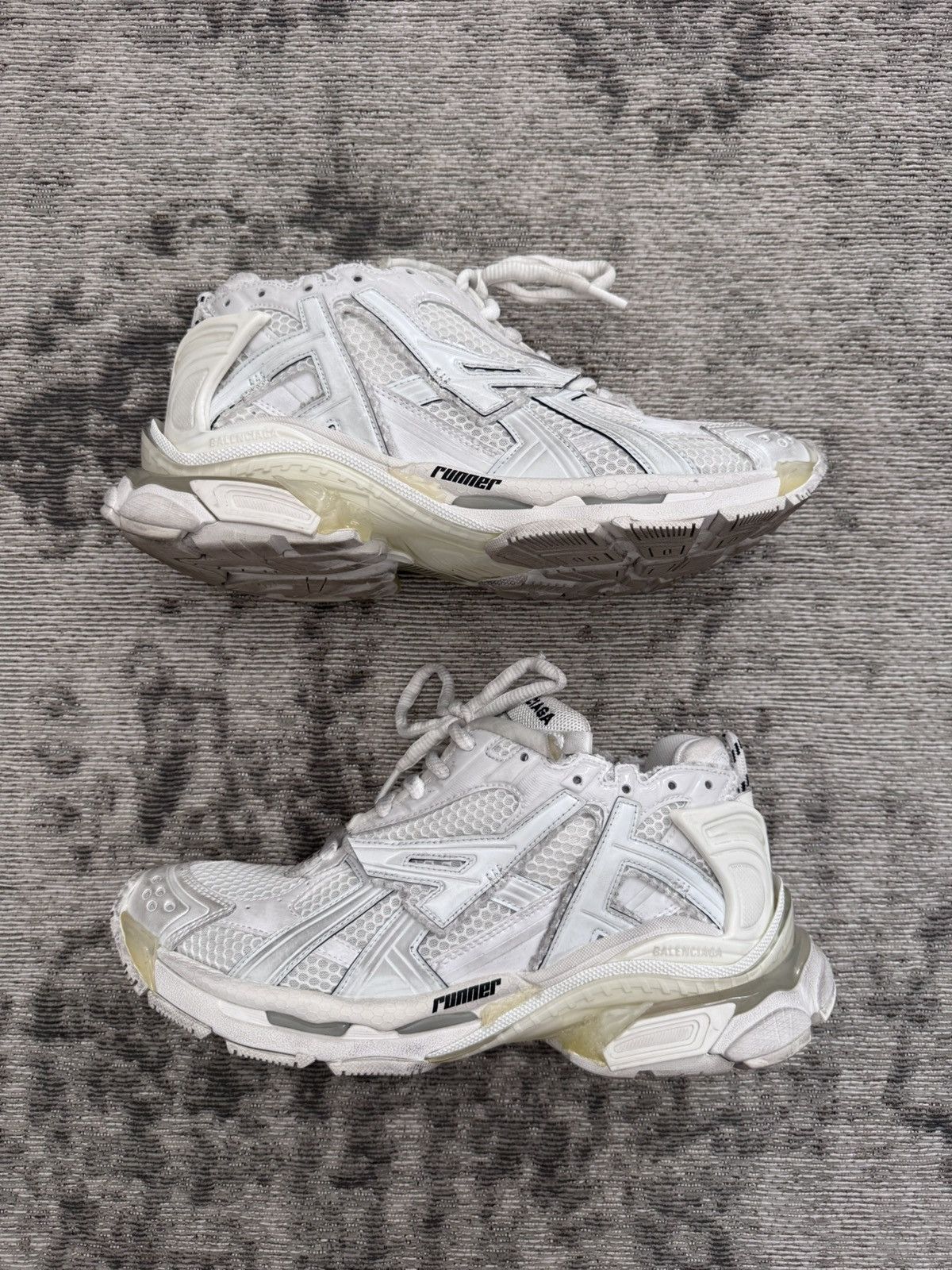 Balenciaga Balenciaga Runner Sneakers - White Sz 42 - US9 | Grailed