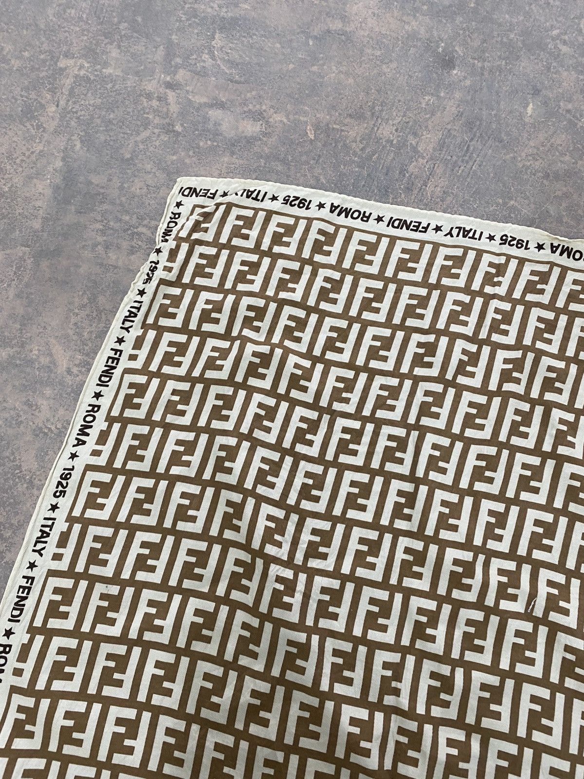 Fendi VINTAGE FENDI SCARF MONOGRAM DESIGNER ITALY Size ONE SIZE - 6 Thumbnail