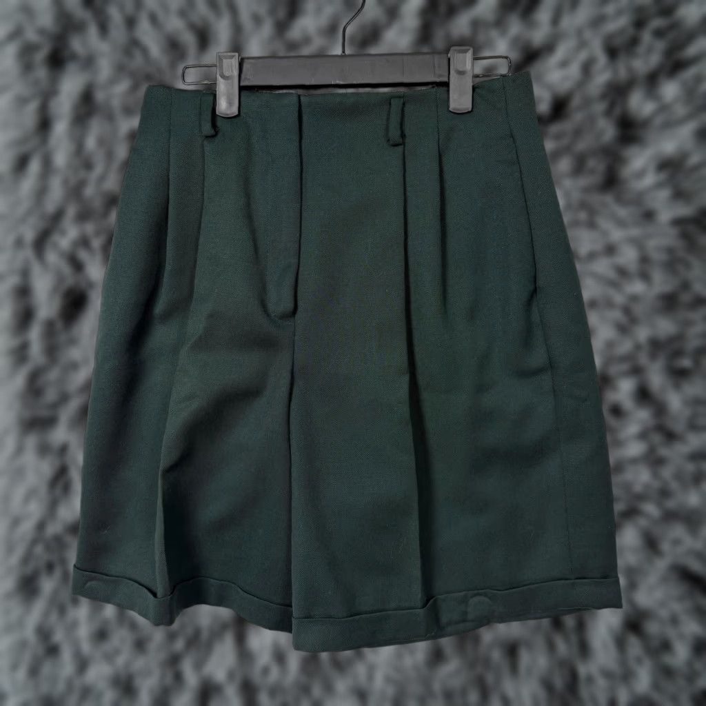 Liz Claiborne VINTAGE Liz Claiborne Bermuda Shorts Womens 10P Petite 28x20 Green Wool Pleated Preppy Size 32" / US 10 / IT 46 - 1 Thumbnail