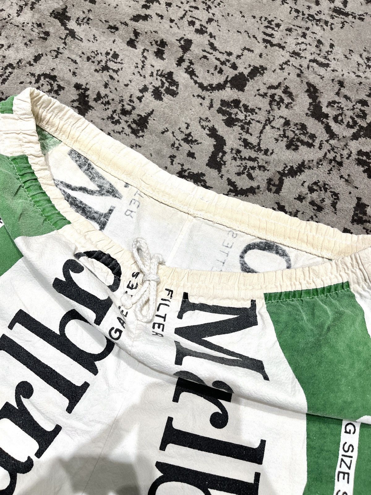 Marlboro 90’s Marlboro Classic Logo Cotton Shorts Size US 34 / EU 50 - 3 Thumbnail