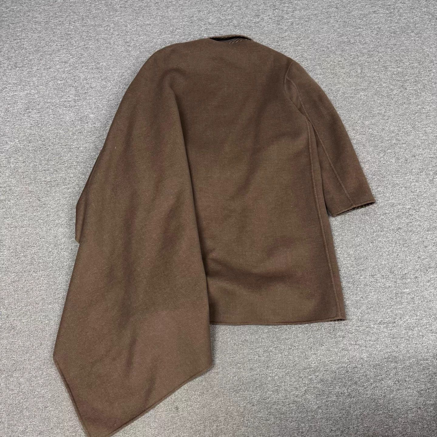 Fendi Fendi Irregular Cashmere Cloak 48 99New Greg Hsu Size US M / EU 48-50 / 2 - 3 Thumbnail