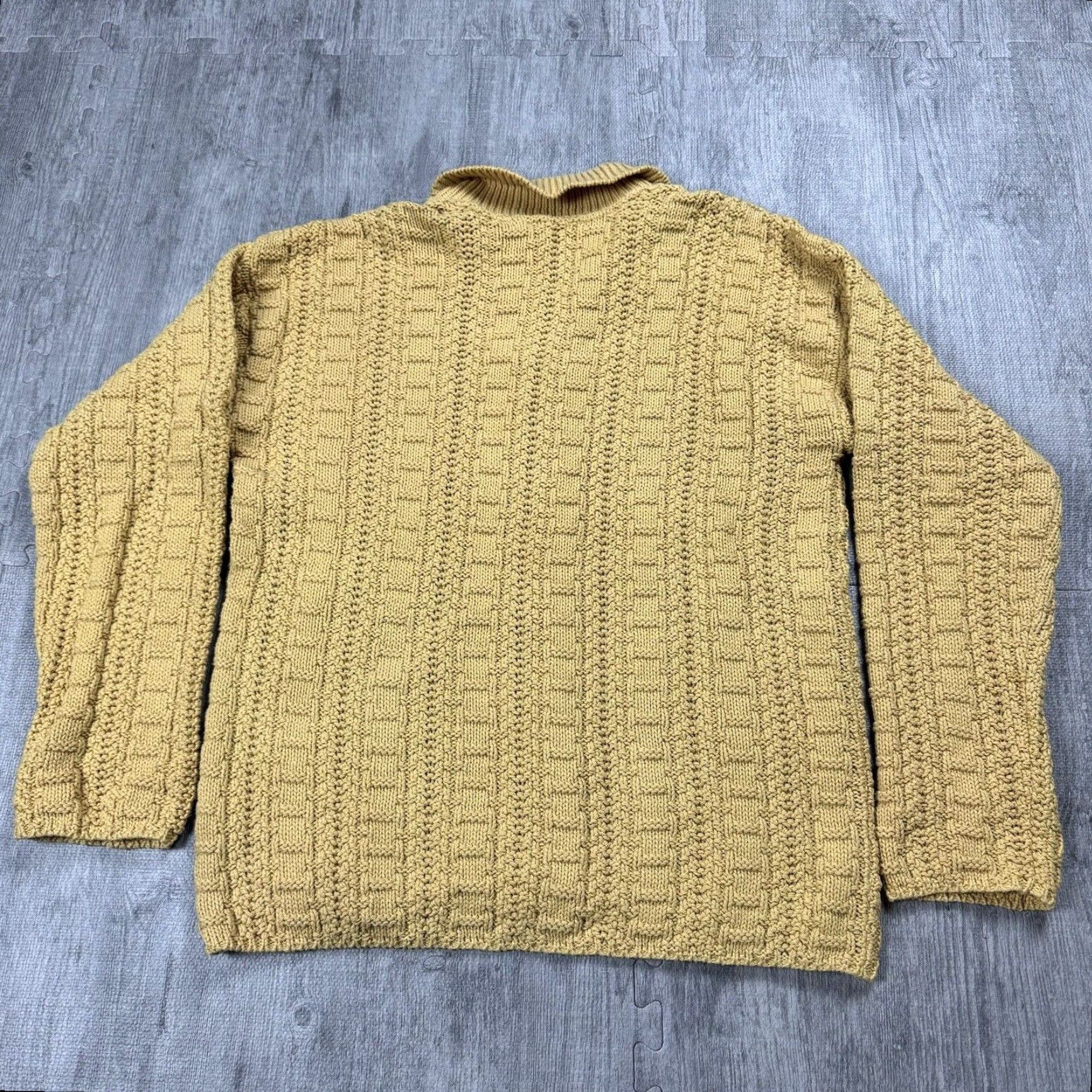 Vintage VINTAGE American Knitworks Women's Cable Knit Cardigan Sweater M Gold Mother of Pearl Buttons Size M / US 6-8 / IT 42-44 - 7 Thumbnail