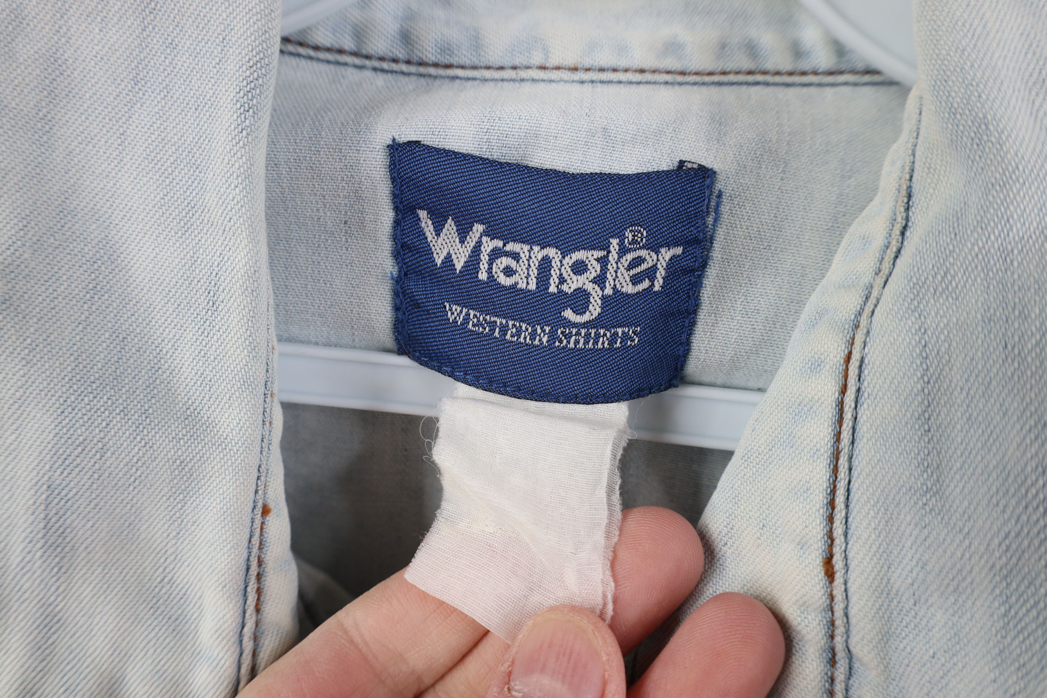 Wrangler Vintage 90s Wrangler Acid Wash Denim Snap Button Shirt Size US XL / EU 56 / 4 - 10 Thumbnail