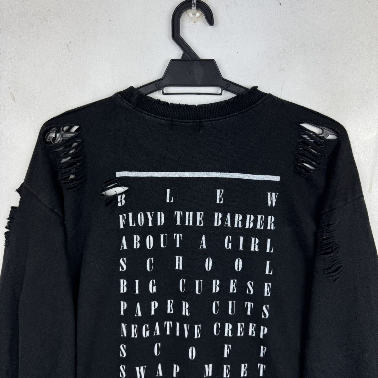 Band Tees Thrashed Nirvana Bleach Distress Sweatshirt VolcanAphrodite Size US M / EU 48-50 / 2 - 10 Thumbnail