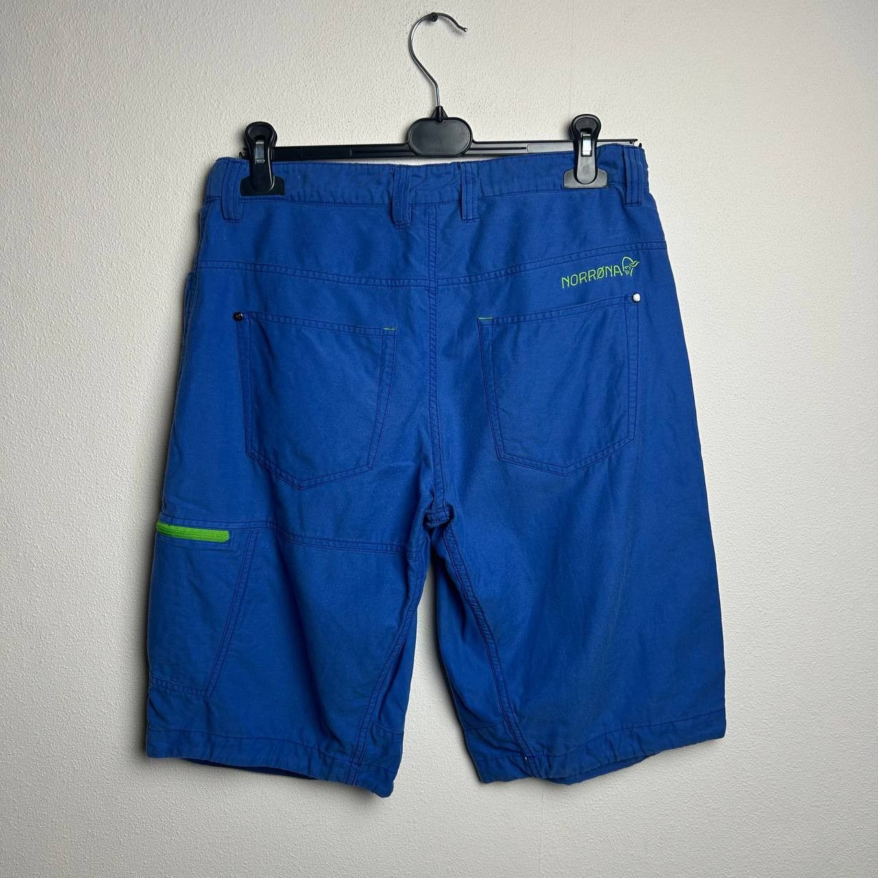 Norrona Mens Norrona Small logo Multipocket blue outdoor shorts Size US 32 / EU 48 - 9 Thumbnail