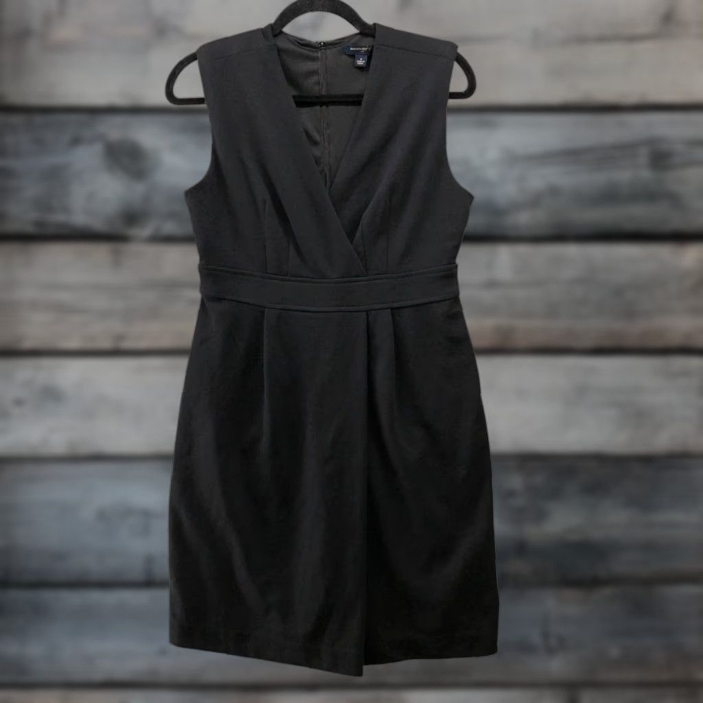 Banana Republic Banana Republic Dress Sleeveless Sheath Black Ponte Knit V-Neck Surplice Size 8 Womens Size M / US 6-8 / IT 42-44 - 1 Thumbnail