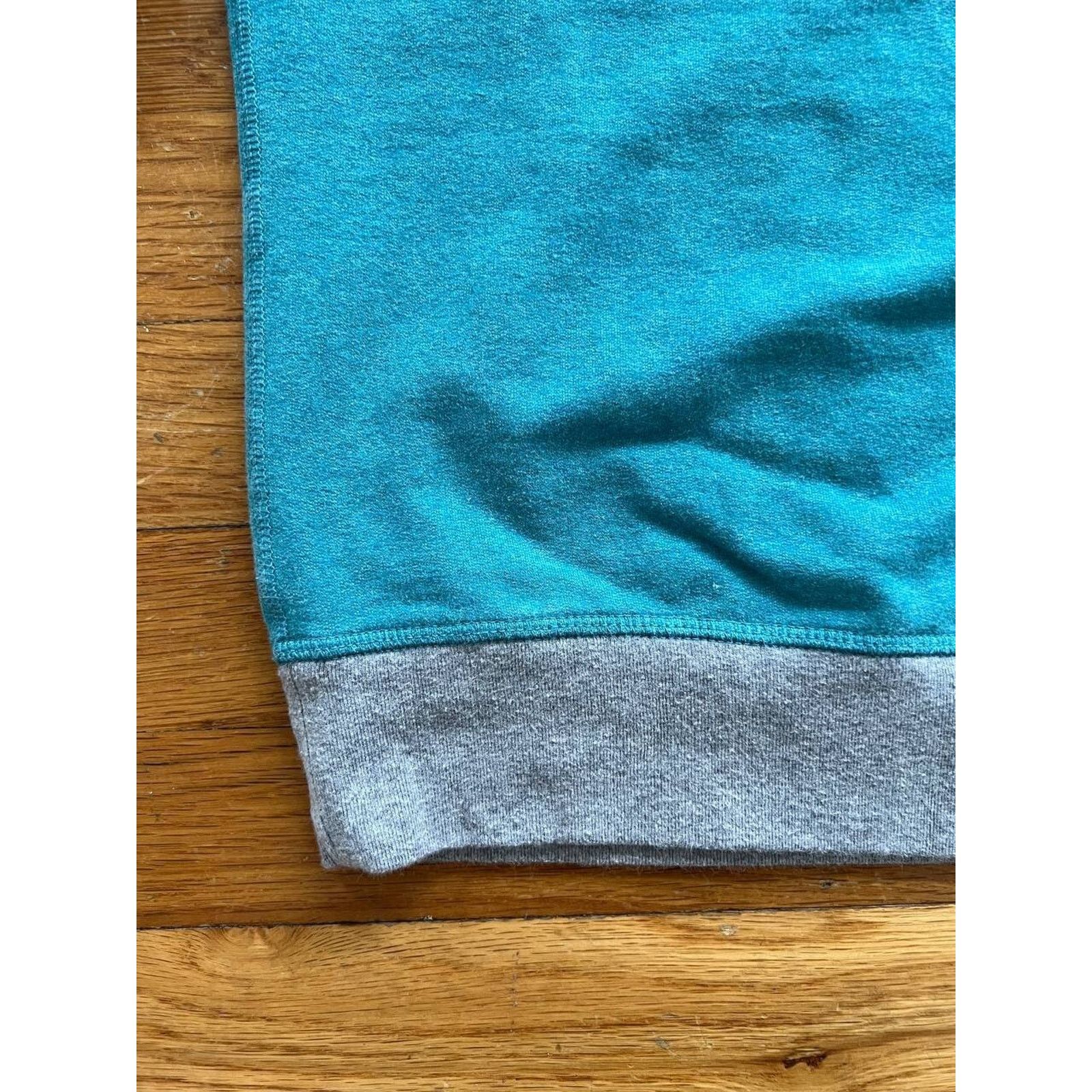 Patagonia Patagonia Womens Flying Fish Midweight Crew Size M A000931 Size M / US 6-8 / IT 42-44 - 3 Thumbnail