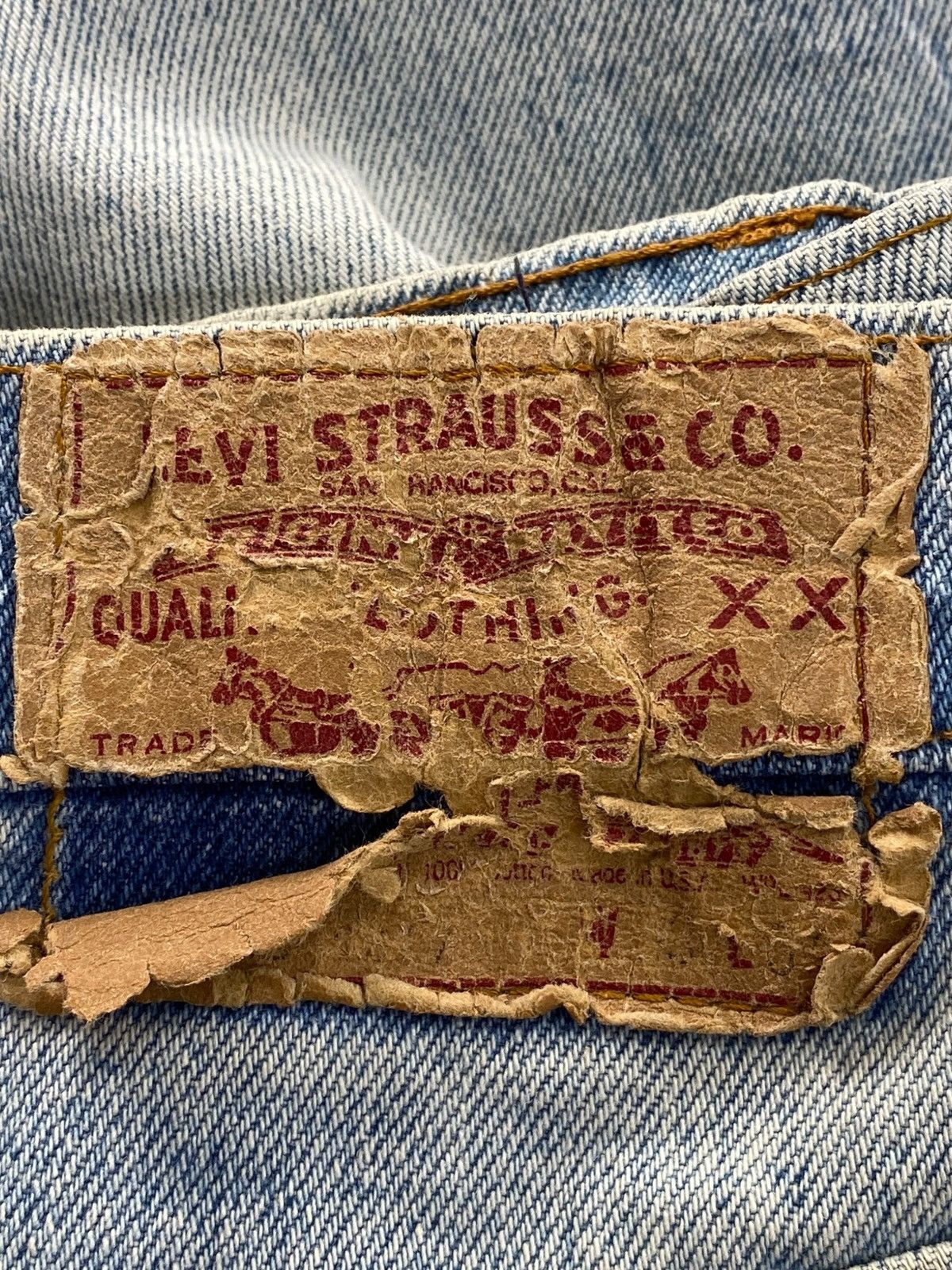 Levi's Levi’s Faded Wash Ripped Style Skinny Leg Jeans Size US 31 - 11 Thumbnail