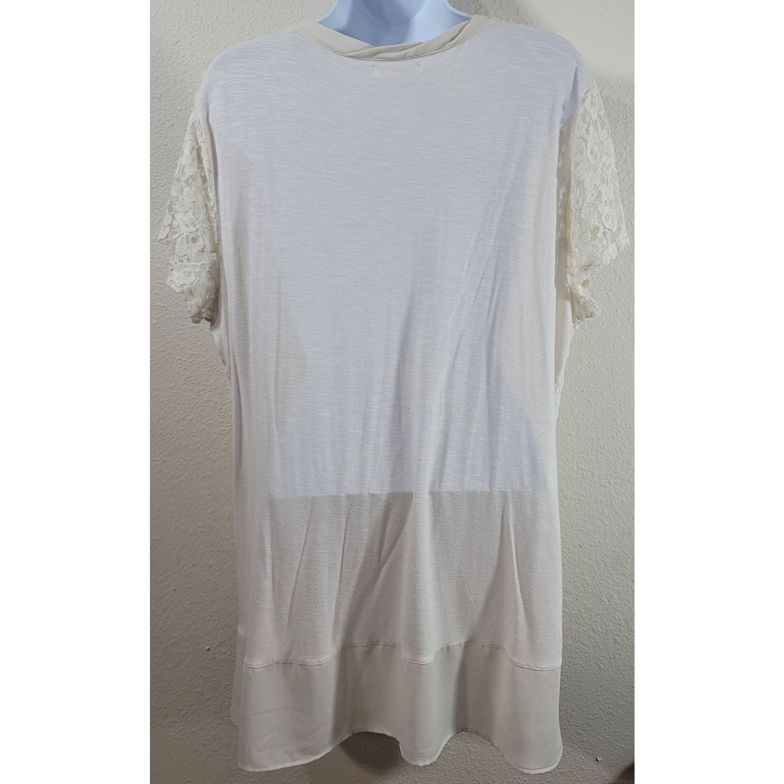 Other Maurices Cream Beige Lace Overlay Top 2 20 22 Lightweight Size 3XL / US 20-22 - 2 Thumbnail