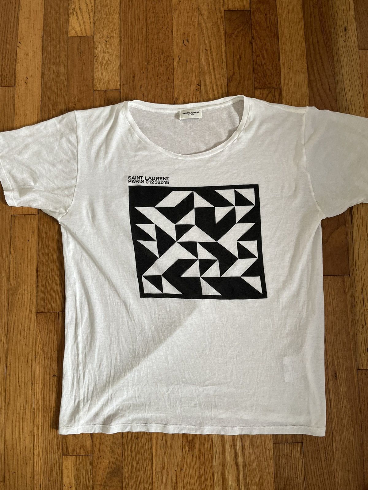 Saint Laurent Paris Saint Laurent Paris 2015 White Geometric t shirt Size US S / EU 44-46 / 1 - 1 Thumbnail