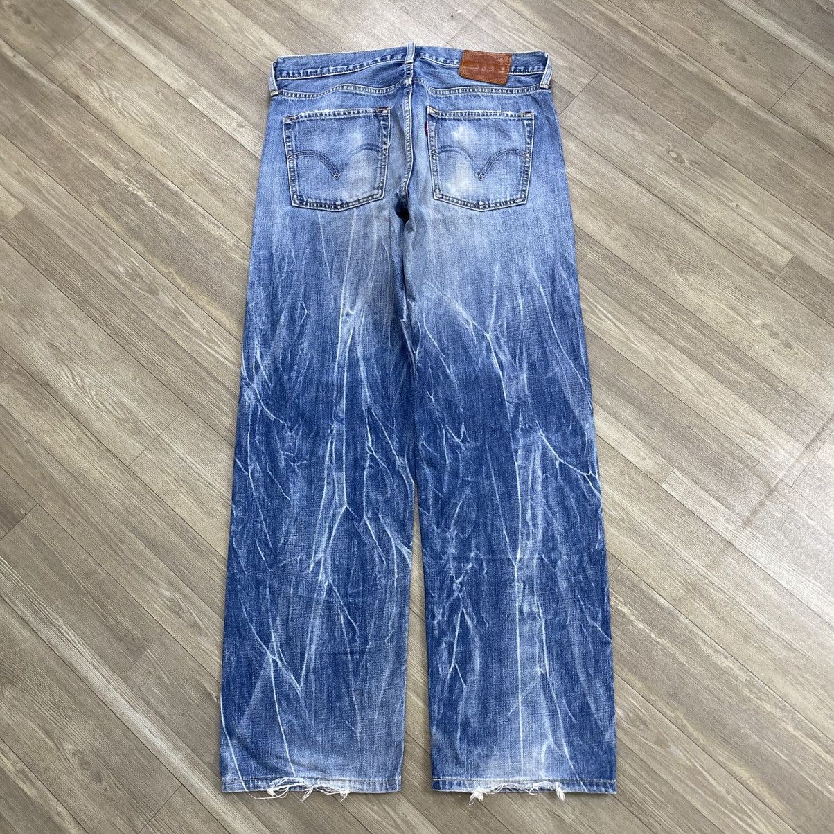 Levi's Vintage Clothing 🇯🇵 1990s Vintage Levis 503 Japan 33x33 Distressed Faded Jeans Size US 33 - 19 Thumbnail