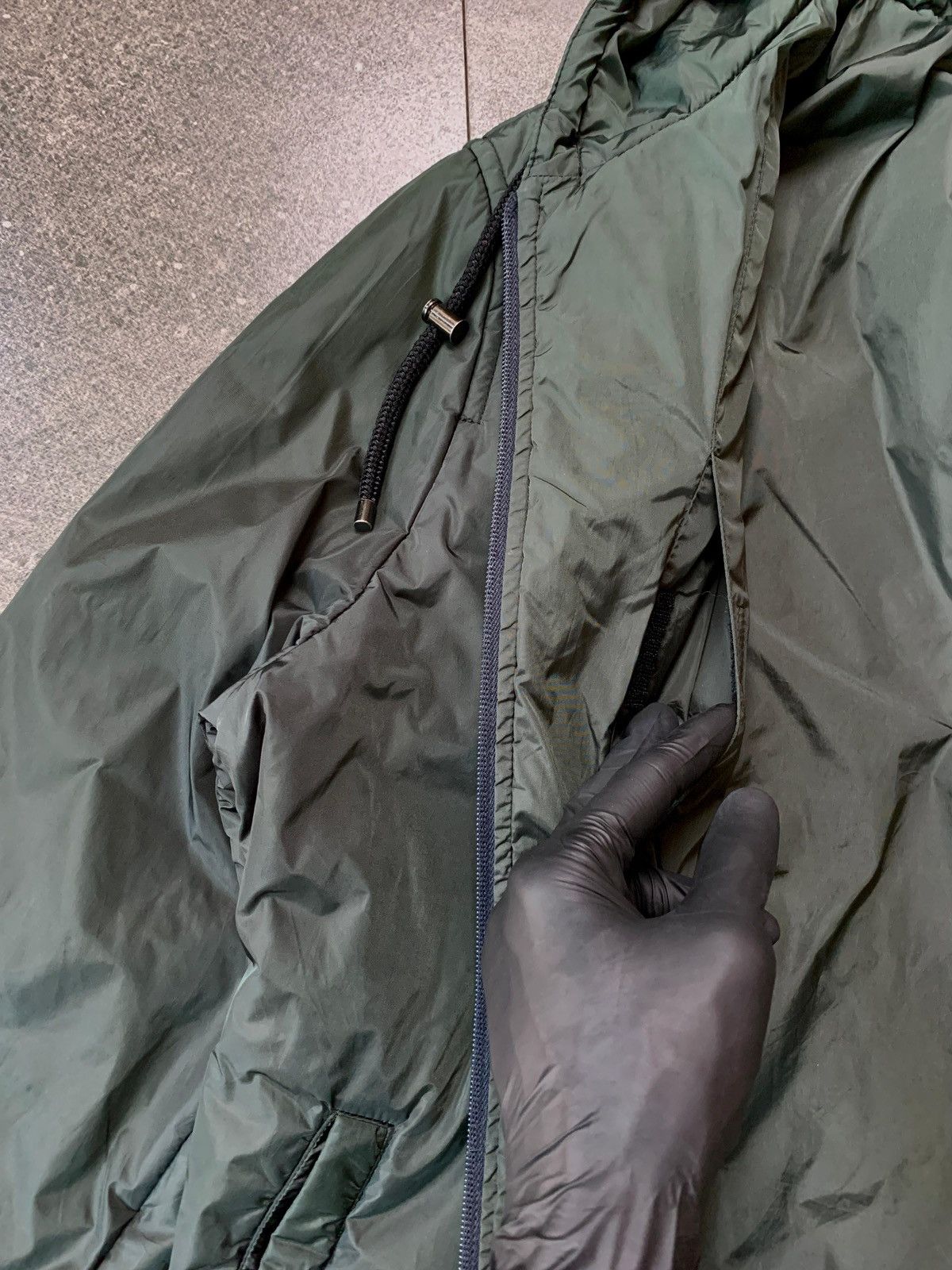 Prada FREE TAX! 2000s Dark Green Light Nylon Jacket Size US S / EU 44-46 / 1 - 9 Thumbnail