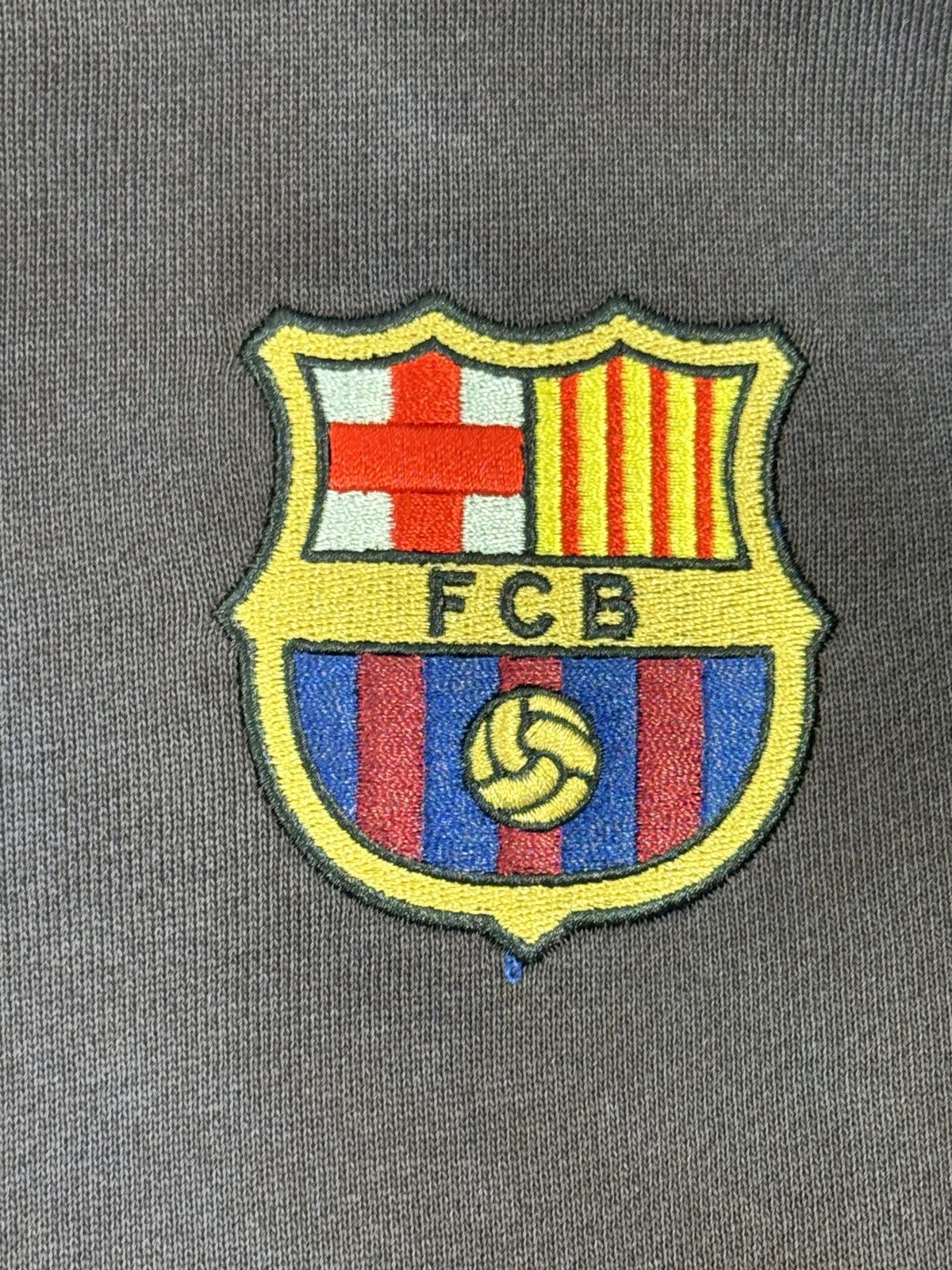 Nike × Travis Scott FCB SPLIT DYE CREST HOODIE Size US XL / EU 56 / 4 - 4 Thumbnail